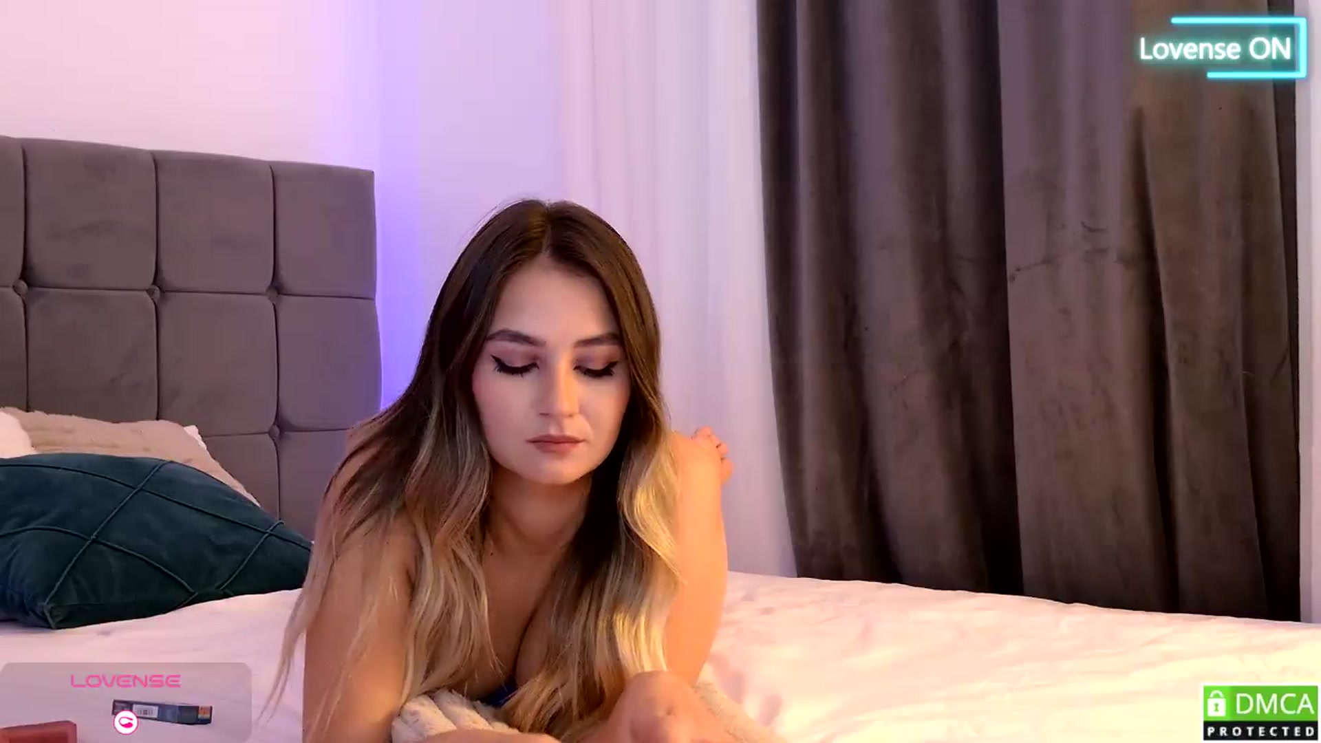 Gallery image thumbnail from AnniaSummer's myfreecams stream on, 07/22/2026, 03:05 image 18 of 20