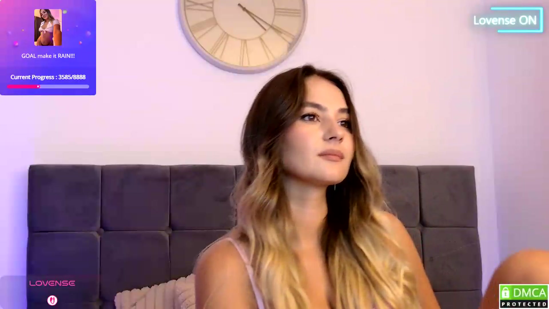Gallery image thumbnail from AnniaSummer's myfreecams stream on, 08/07/2026, 24:56 image 5 of 20