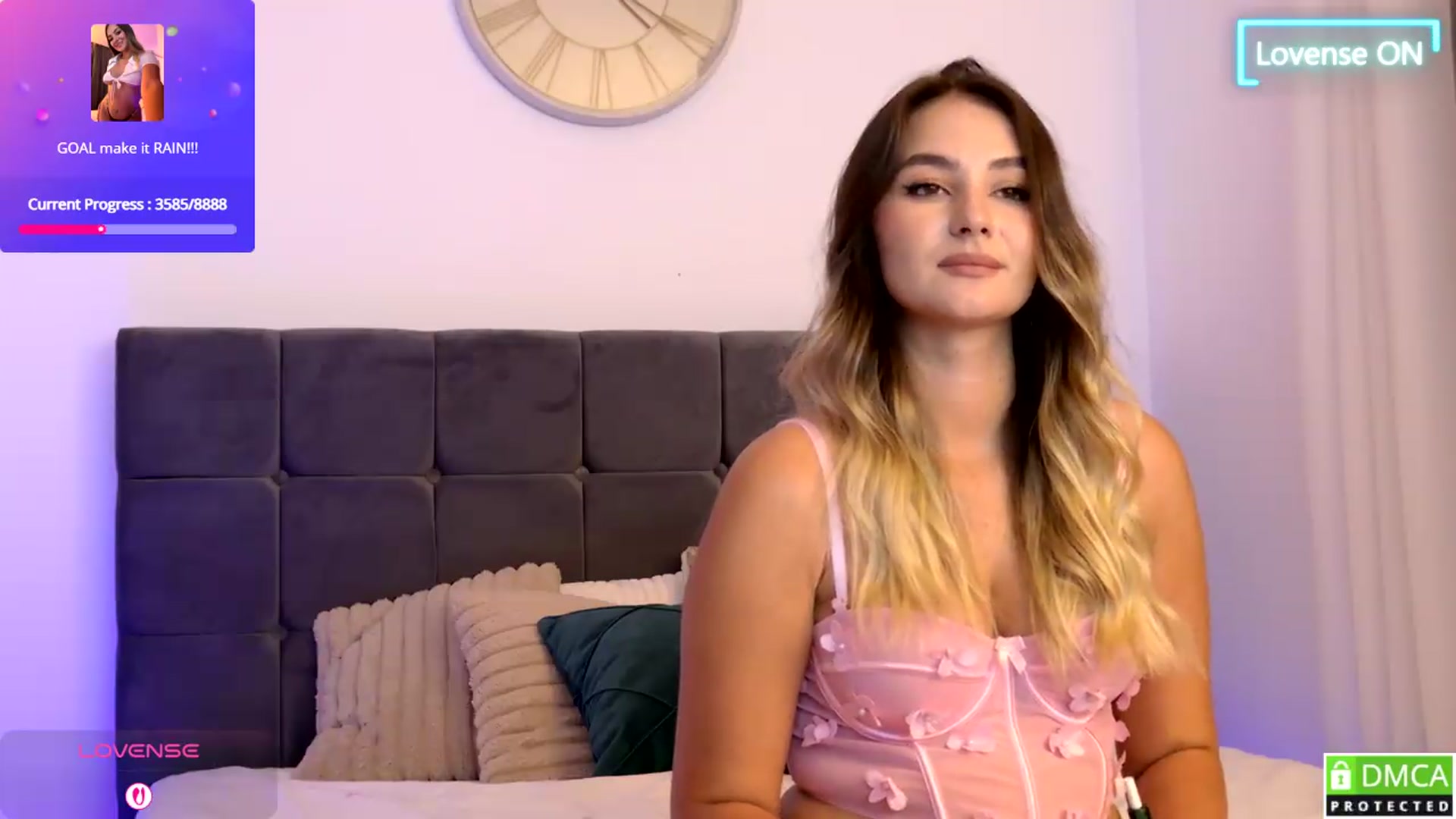 Gallery image thumbnail from AnniaSummer's myfreecams stream on, 08/07/2026, 24:56 image 7 of 20