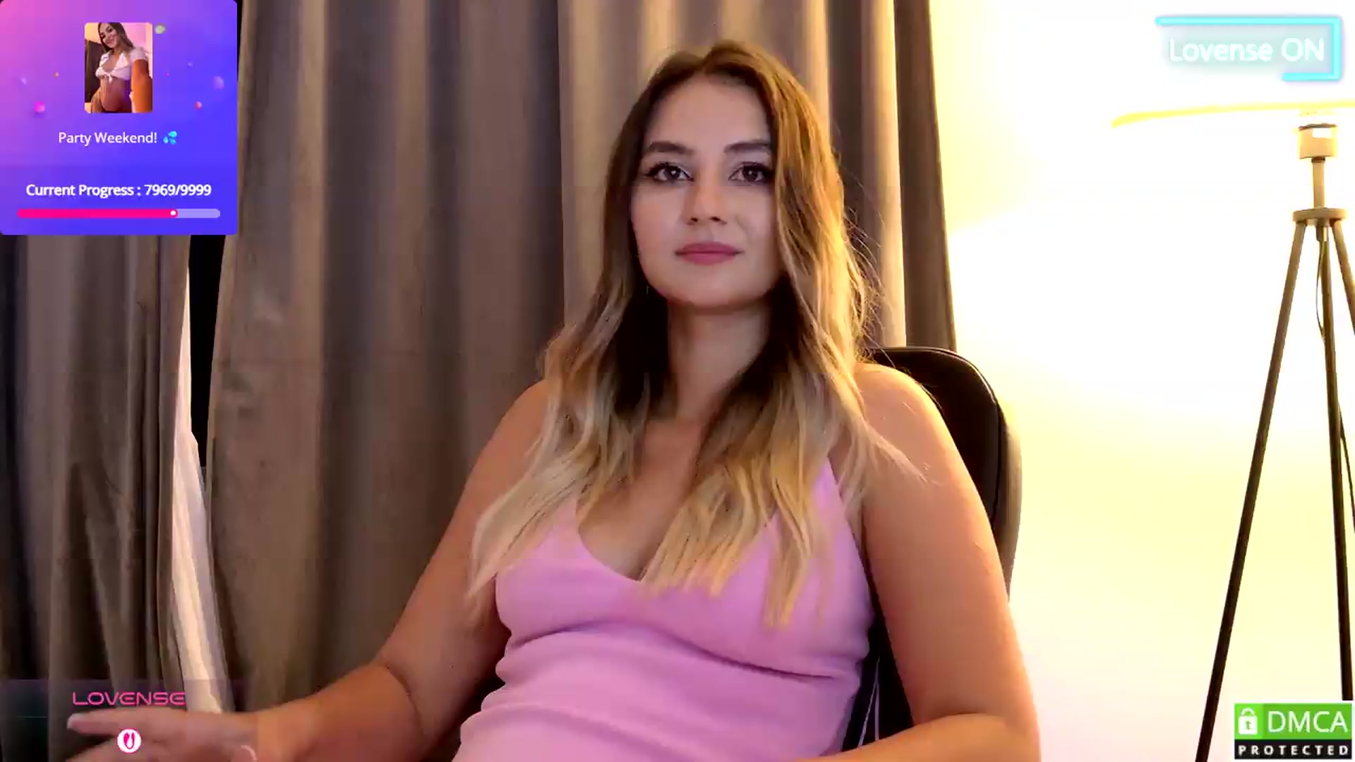 Gallery image thumbnail from AnniaSummer's myfreecams stream on, 08/08/2026, 01:08 image 18 of 20