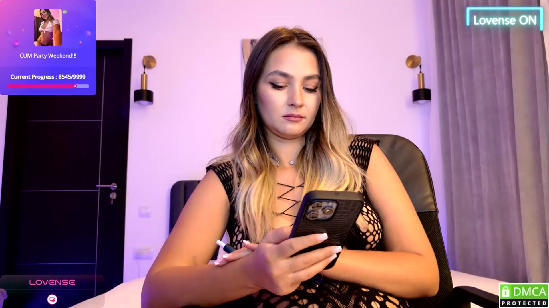 Gallery image thumbnail from AnniaSummer's myfreecams stream on, 08/09/2026, 02:39 image 6 of 20