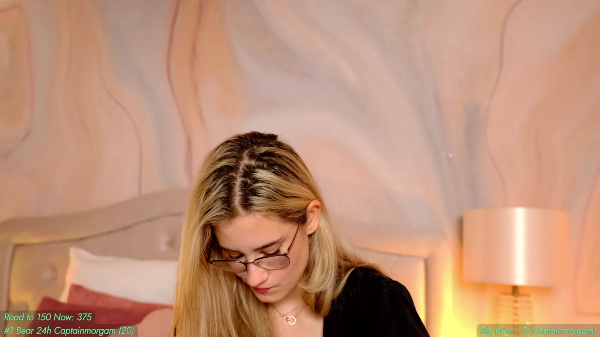 Gallery image thumbnail from AnnieKarrera1's myfreecams stream on, 11/21/2022, 09:43 image 7 of 20