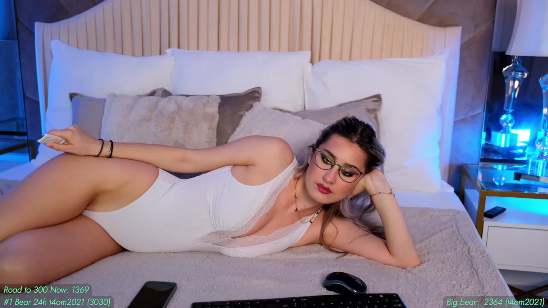 Gallery image thumbnail from AnnieKarrera1's myfreecams stream on, 12/28/2022, 15:13 image 8 of 20