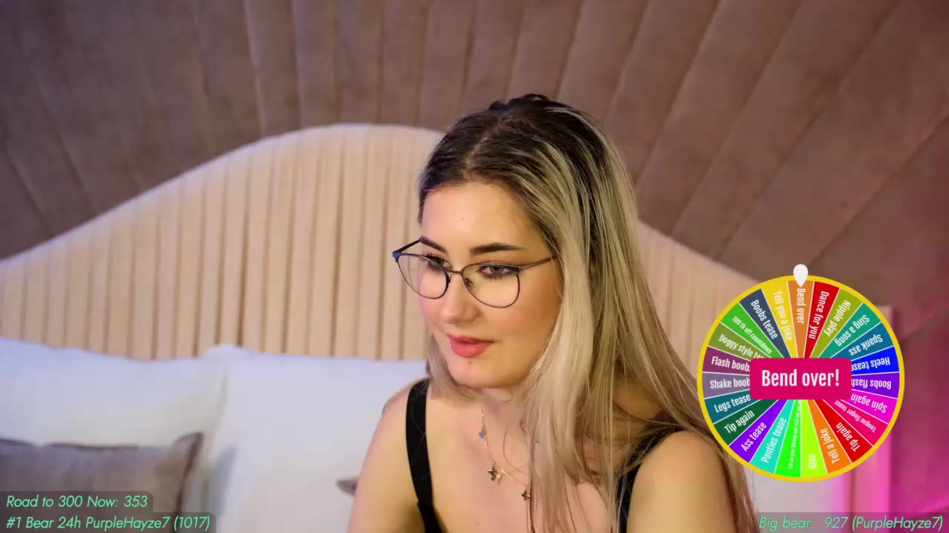 Gallery image thumbnail from AnnieKarrera1's myfreecams stream on, 01/09/2023, 09:56 image 8 of 20