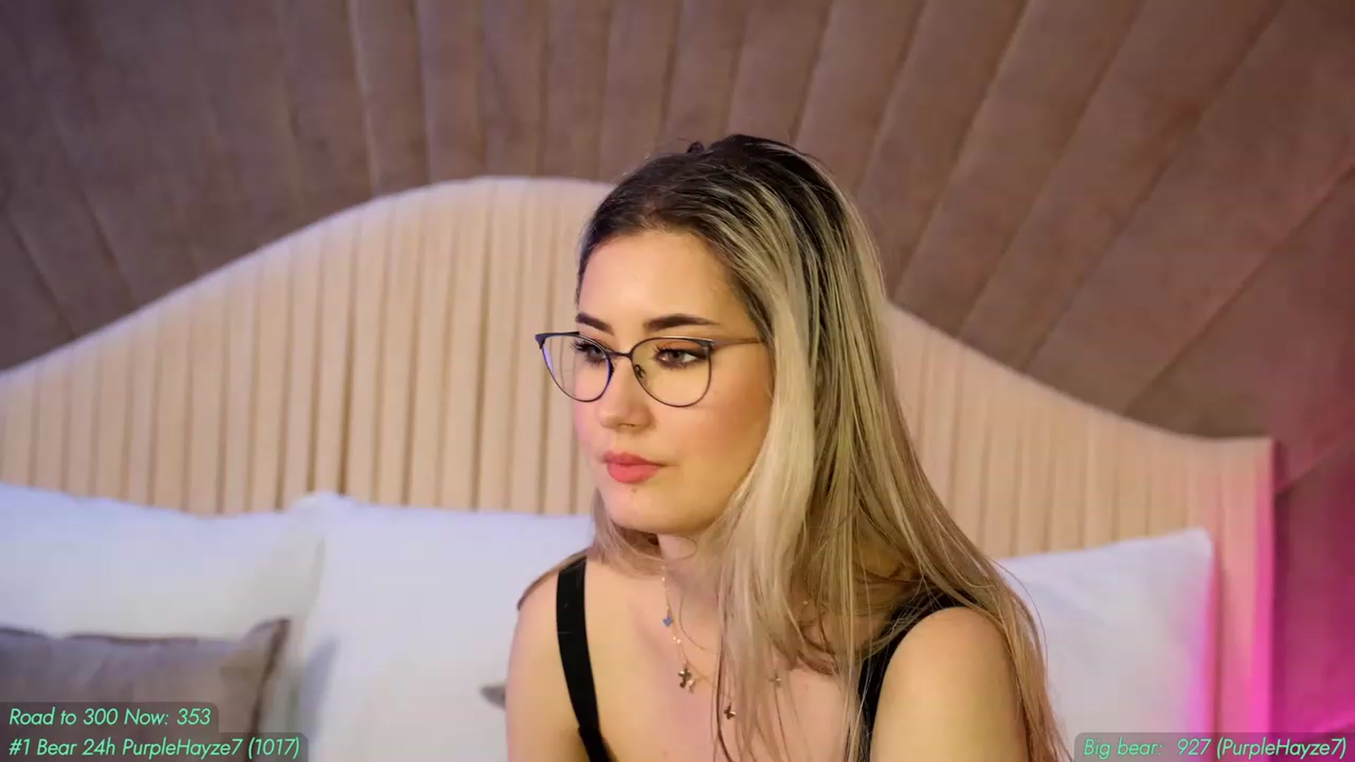 Gallery image thumbnail from AnnieKarrera1's myfreecams stream on, 01/09/2023, 09:56 image 6 of 20