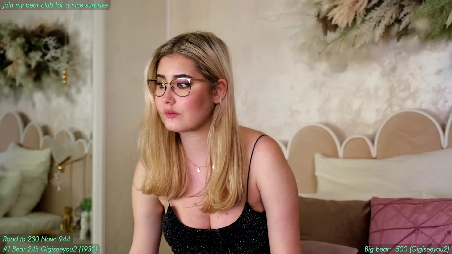Gallery image thumbnail from AnnieKarrera1's myfreecams stream on, 03/02/2023, 11:48 image 3 of 20