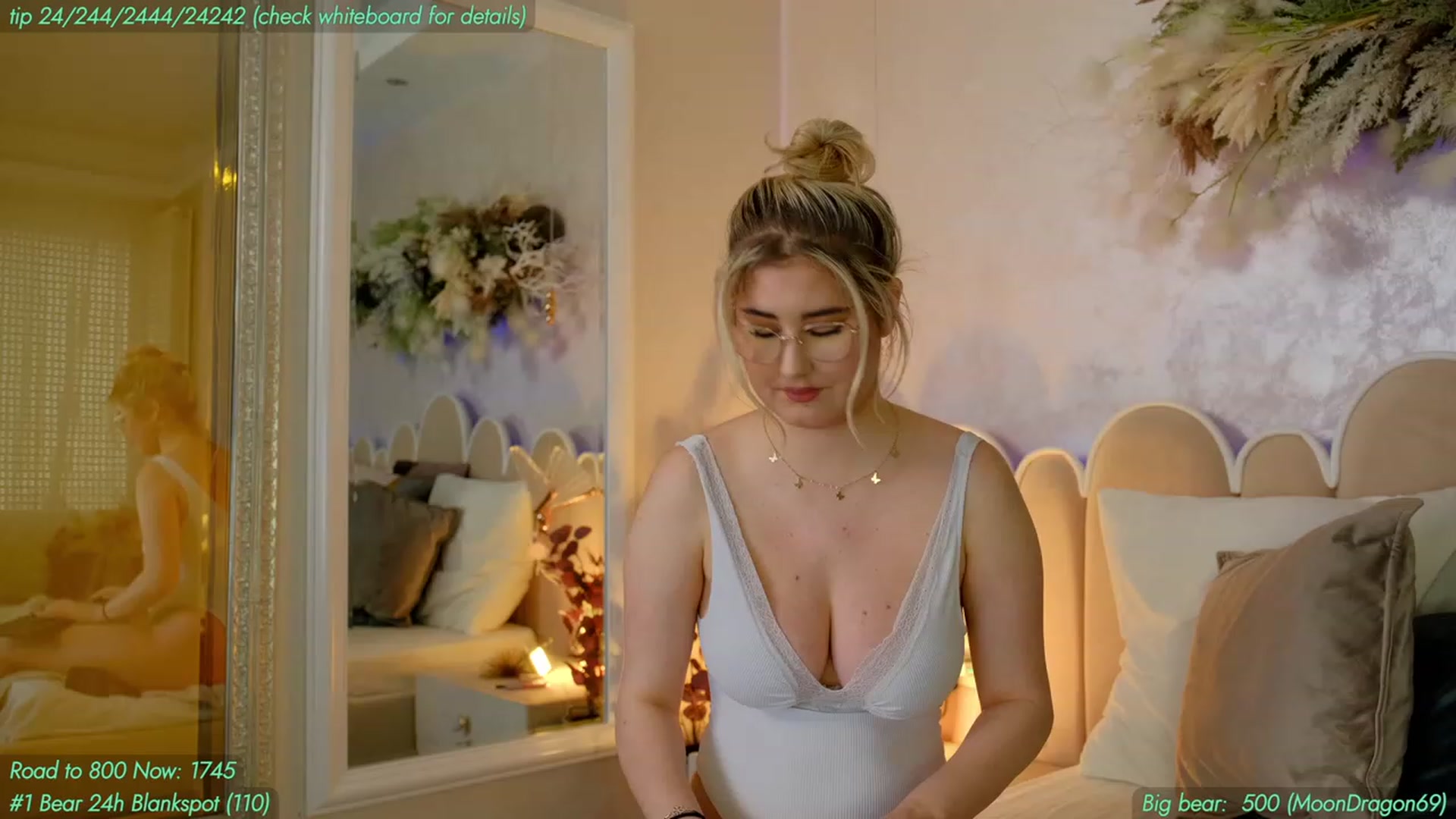 Gallery image thumbnail from AnnieKarrera1's myfreecams stream on, 04/07/2023, 10:26 image 1 of 20