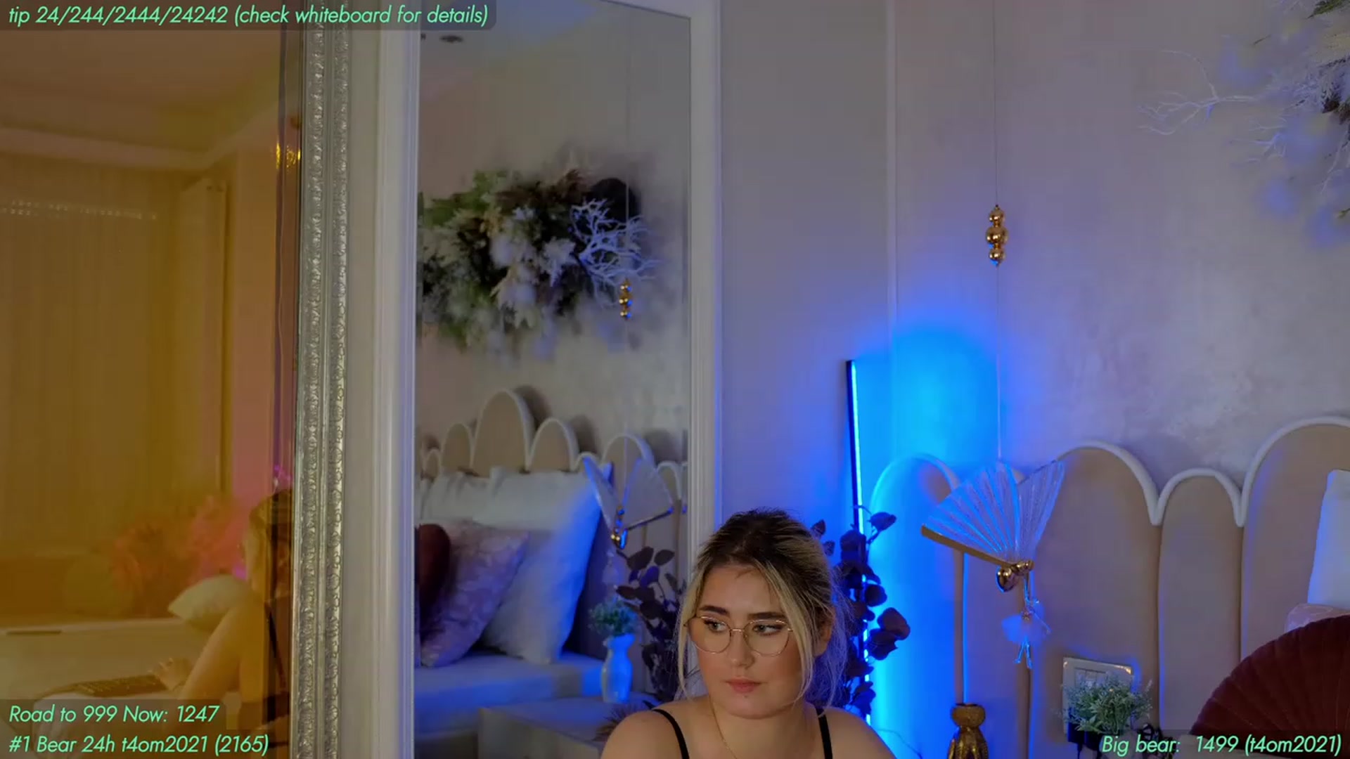 Gallery image thumbnail from AnnieKarrera1's myfreecams stream on, 04/29/2023, 08:31 image 6 of 20
