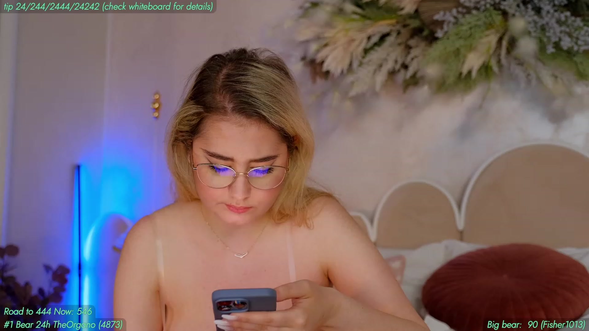 Gallery image thumbnail from AnnieKarrera1's myfreecams stream on, 05/14/2023, 08:09 image 15 of 20