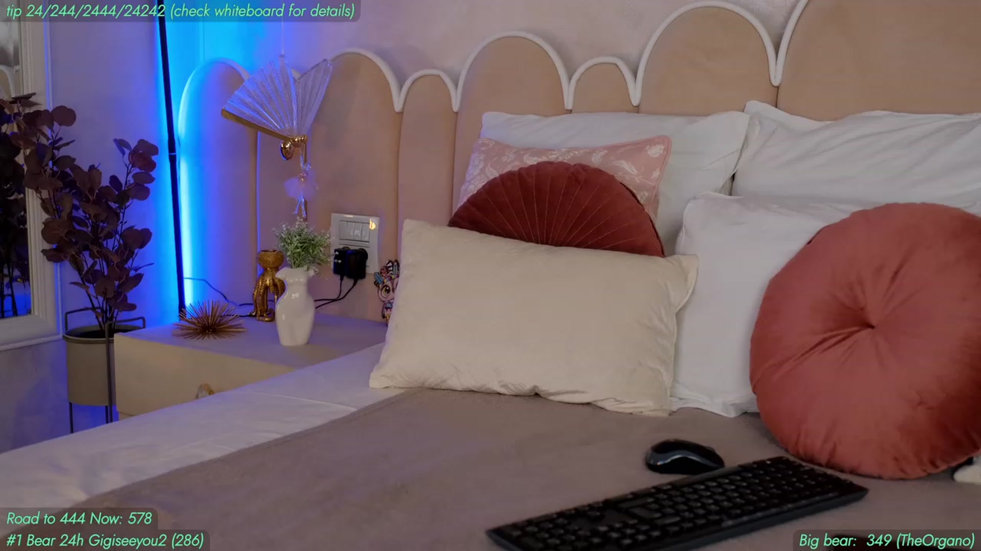 Gallery image thumbnail from AnnieKarrera1's myfreecams stream on, 05/16/2023, 10:09 image 11 of 20