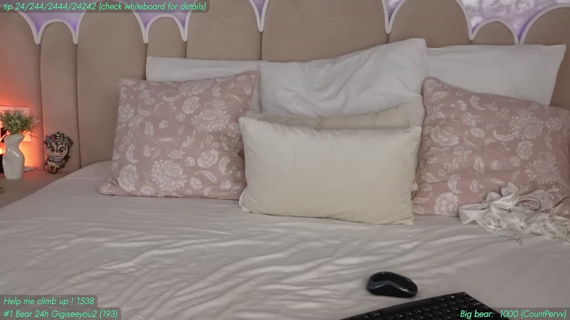 Gallery image thumbnail from AnnieKarrera1's myfreecams stream on, 06/24/2023, 07:51 image 12 of 20
