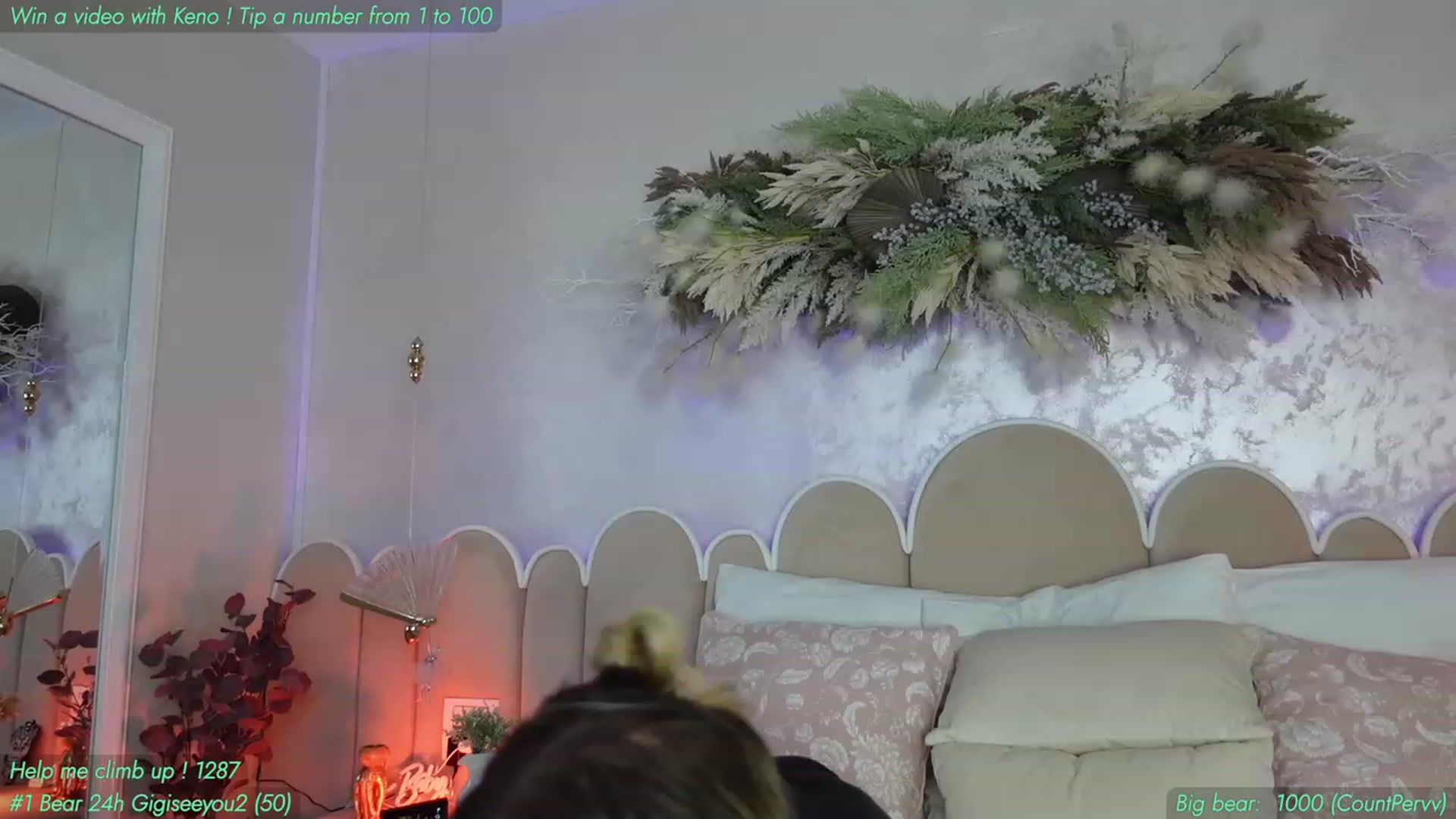 Gallery image thumbnail from AnnieKarrera1's myfreecams stream on, 06/25/2023, 08:08 image 7 of 20