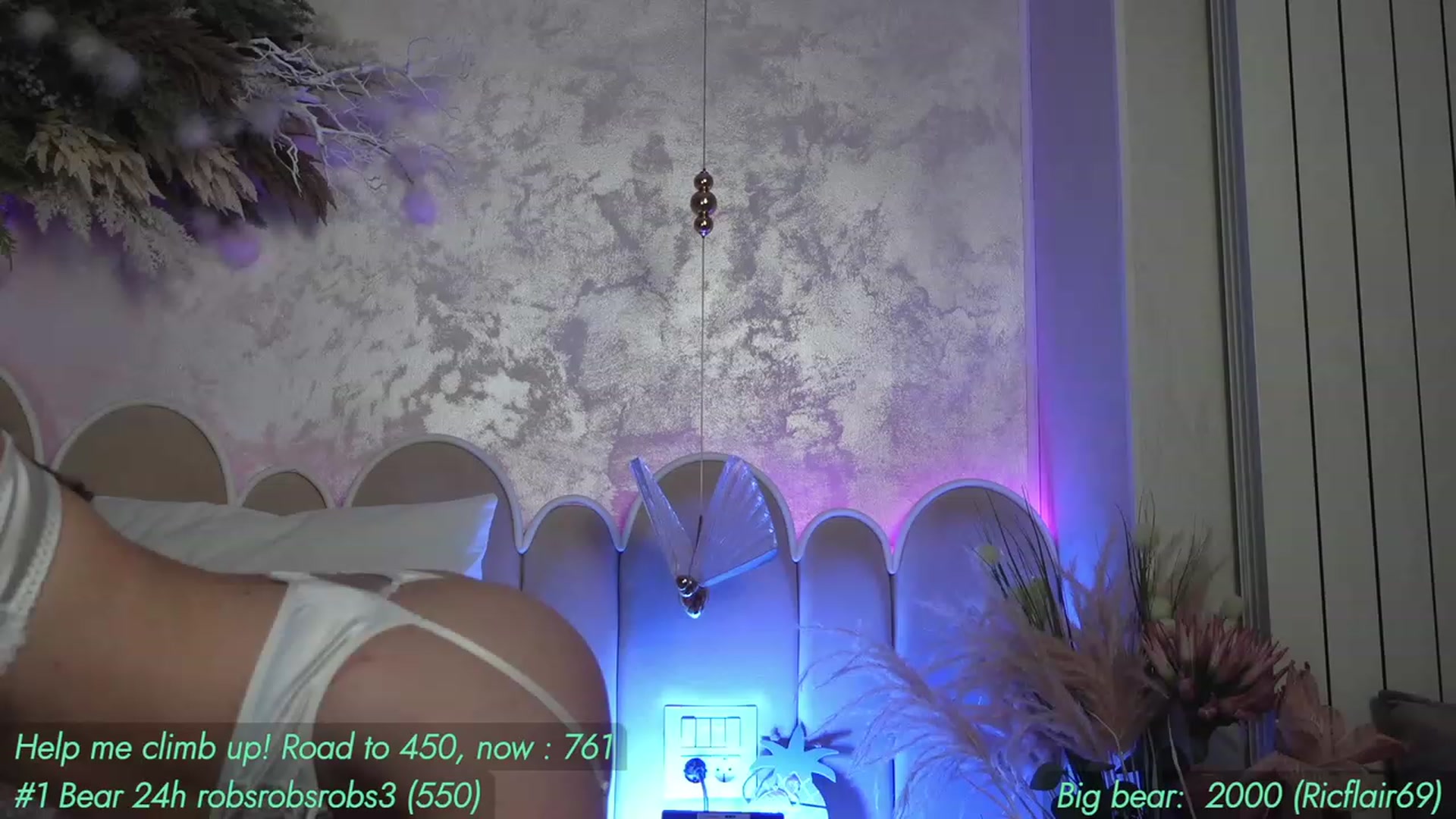 Gallery image thumbnail from AnnieKarrera1's myfreecams stream on, 08/10/2023, 06:13 image 3 of 20