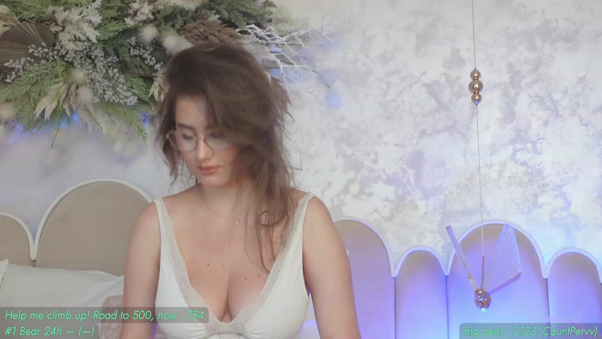 Gallery image thumbnail from AnnieKarrera1's myfreecams stream on, 08/22/2023, 04:57 image 3 of 20