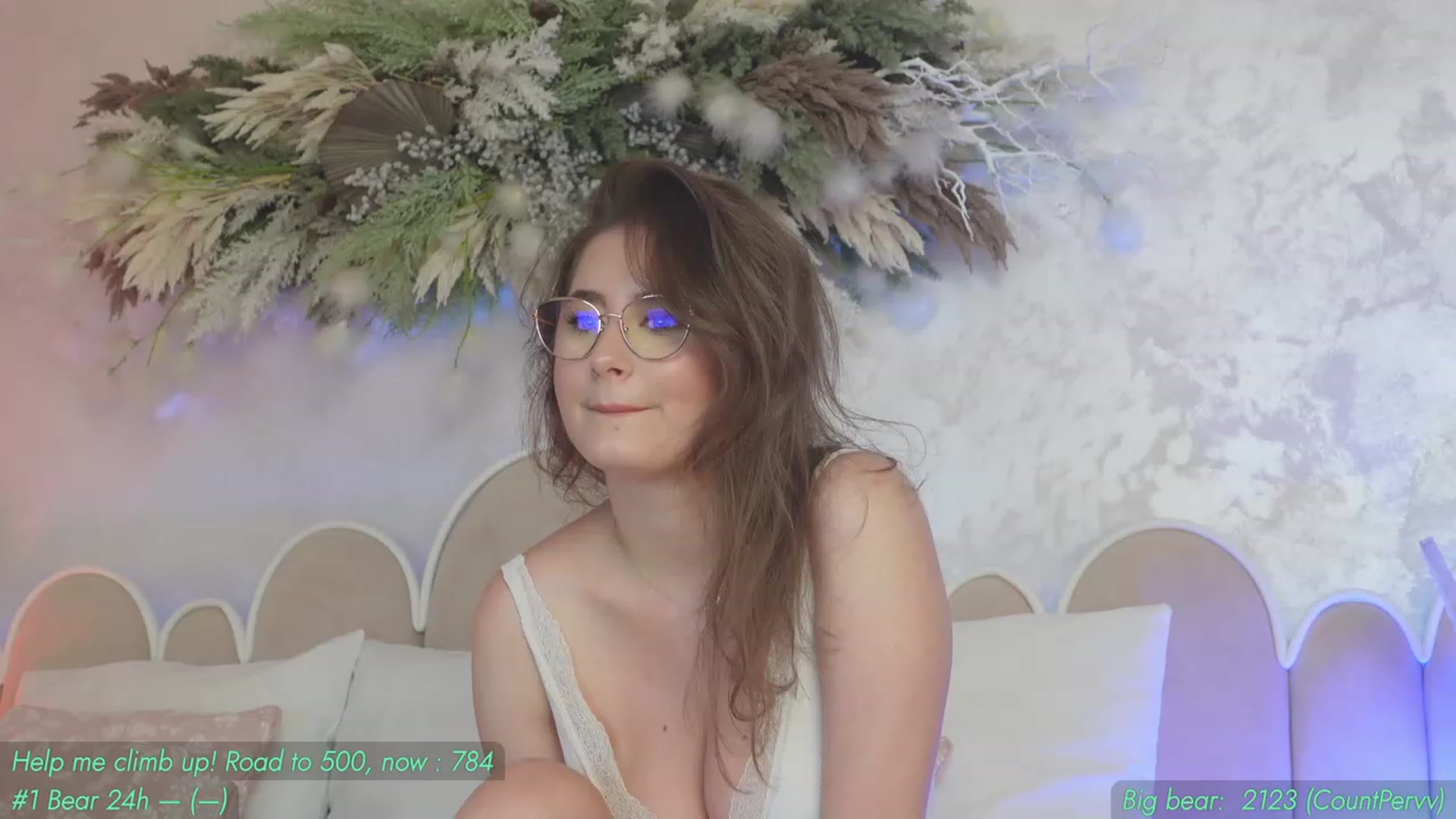 Gallery image thumbnail from AnnieKarrera1's myfreecams stream on, 08/22/2023, 04:57 image 13 of 20