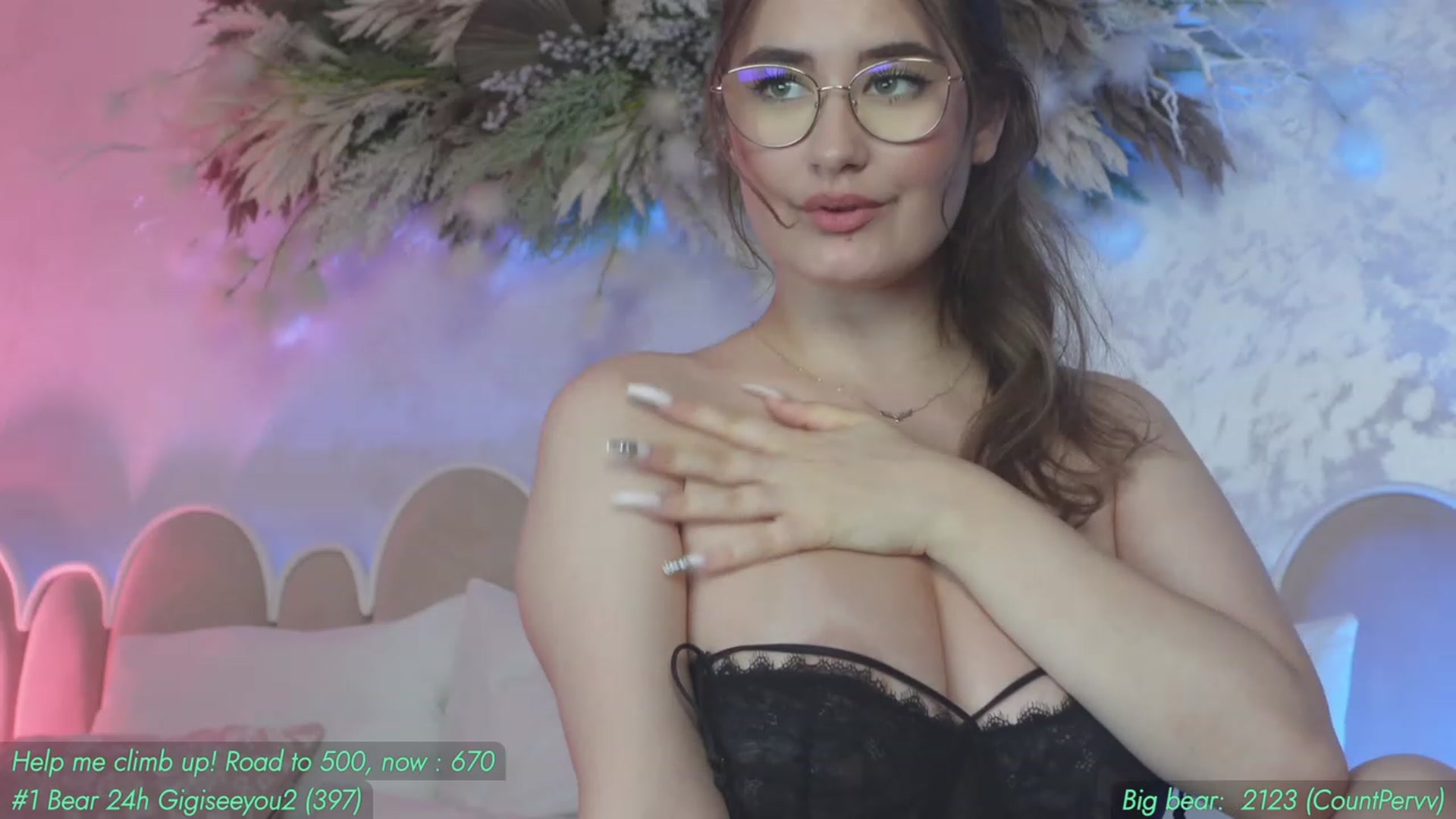 Gallery image thumbnail from AnnieKarrera1's myfreecams stream on, 08/25/2023, 11:54 image 13 of 20