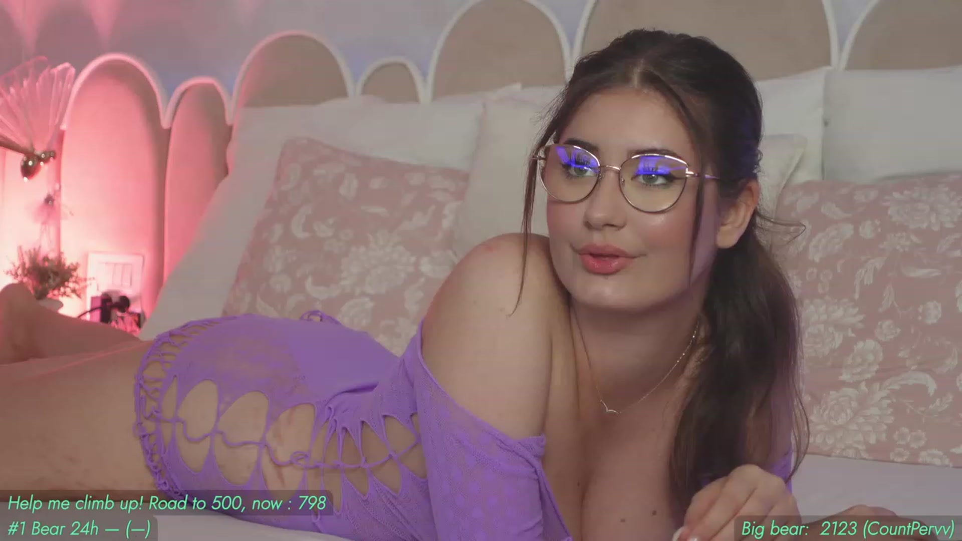 Gallery image thumbnail from AnnieKarrera1's myfreecams stream on, 08/29/2023, 07:02 image 5 of 20