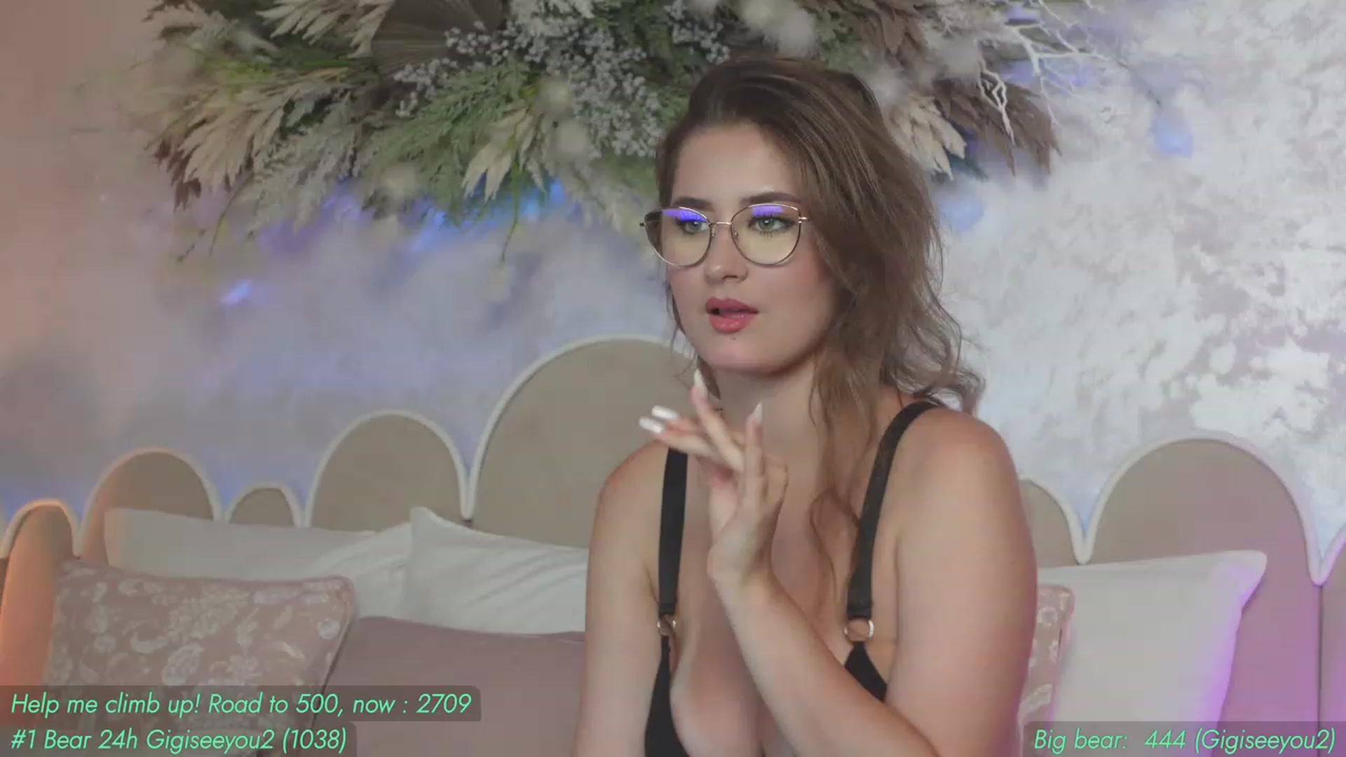 Gallery image thumbnail from AnnieKarrera1's myfreecams stream on, 09/20/2023, 06:24 image 15 of 20