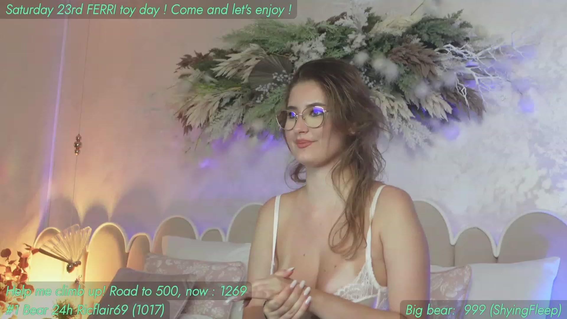 Gallery image thumbnail from AnnieKarrera1's myfreecams stream on, 09/23/2023, 12:57 image 11 of 20