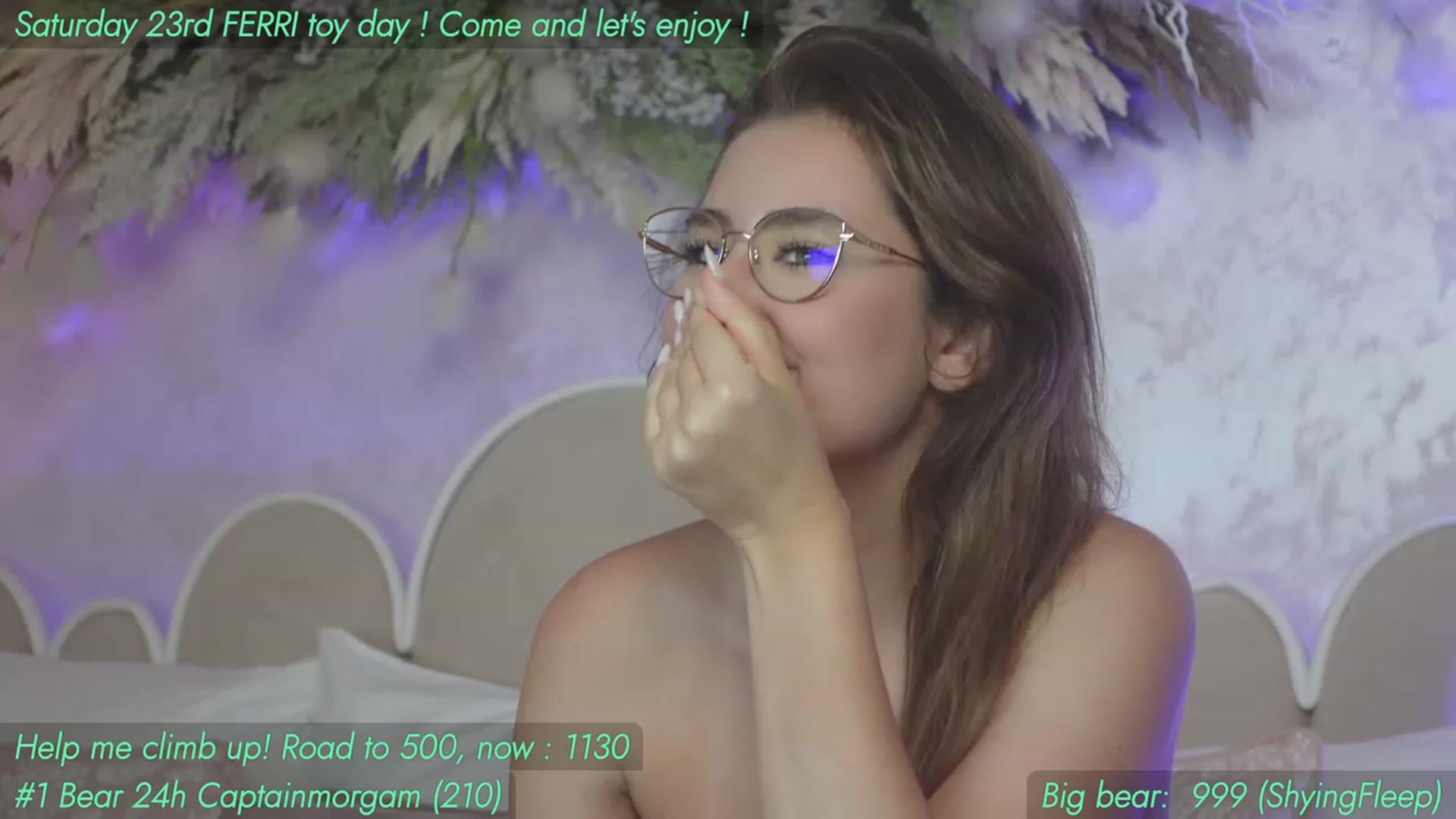 Gallery image thumbnail from AnnieKarrera1's myfreecams stream on, 09/24/2023, 11:48 image 10 of 20