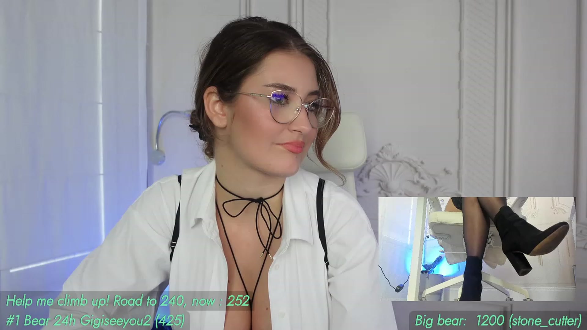Gallery image thumbnail from AnnieKarrera1's myfreecams stream on, 10/08/2023, 10:35 image 4 of 20