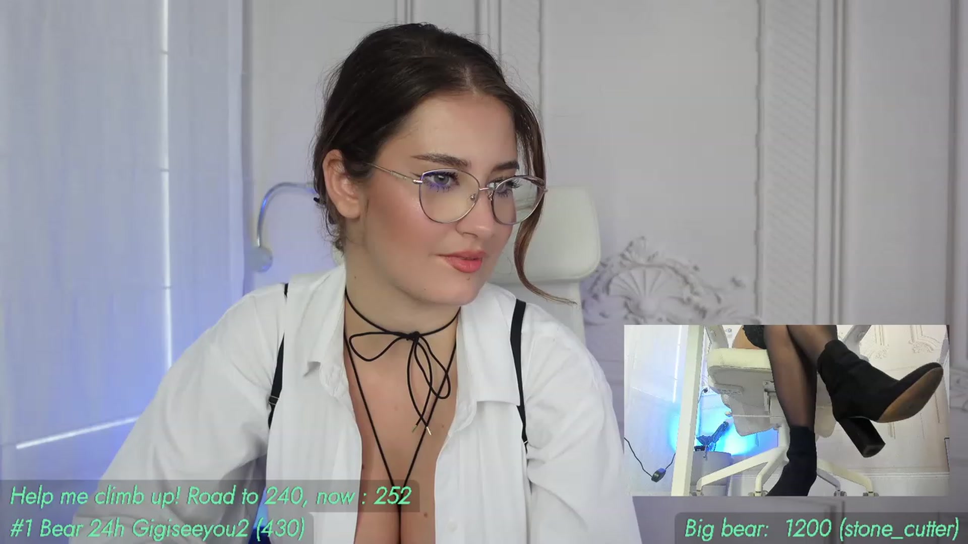 Gallery image thumbnail from AnnieKarrera1's myfreecams stream on, 10/08/2023, 10:35 image 7 of 20
