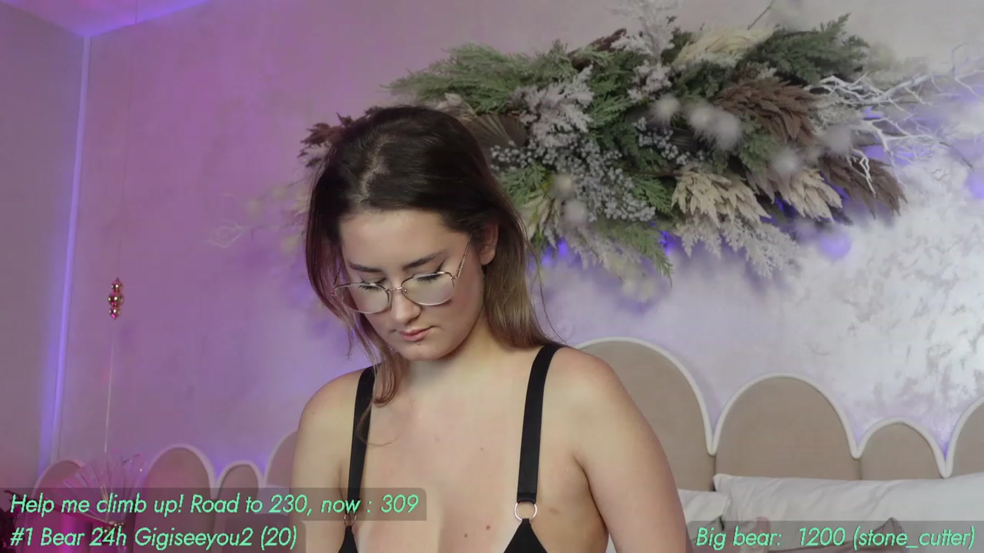 Gallery image thumbnail from AnnieKarrera1's myfreecams stream on, 10/14/2023, 07:41 image 7 of 20