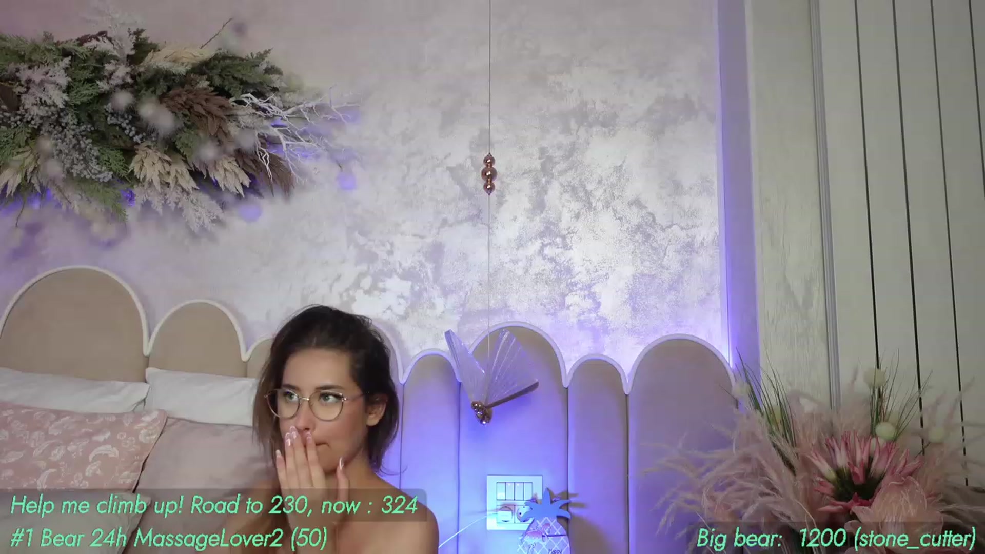 Gallery image thumbnail from AnnieKarrera1's myfreecams stream on, 10/16/2023, 11:10 image 16 of 20