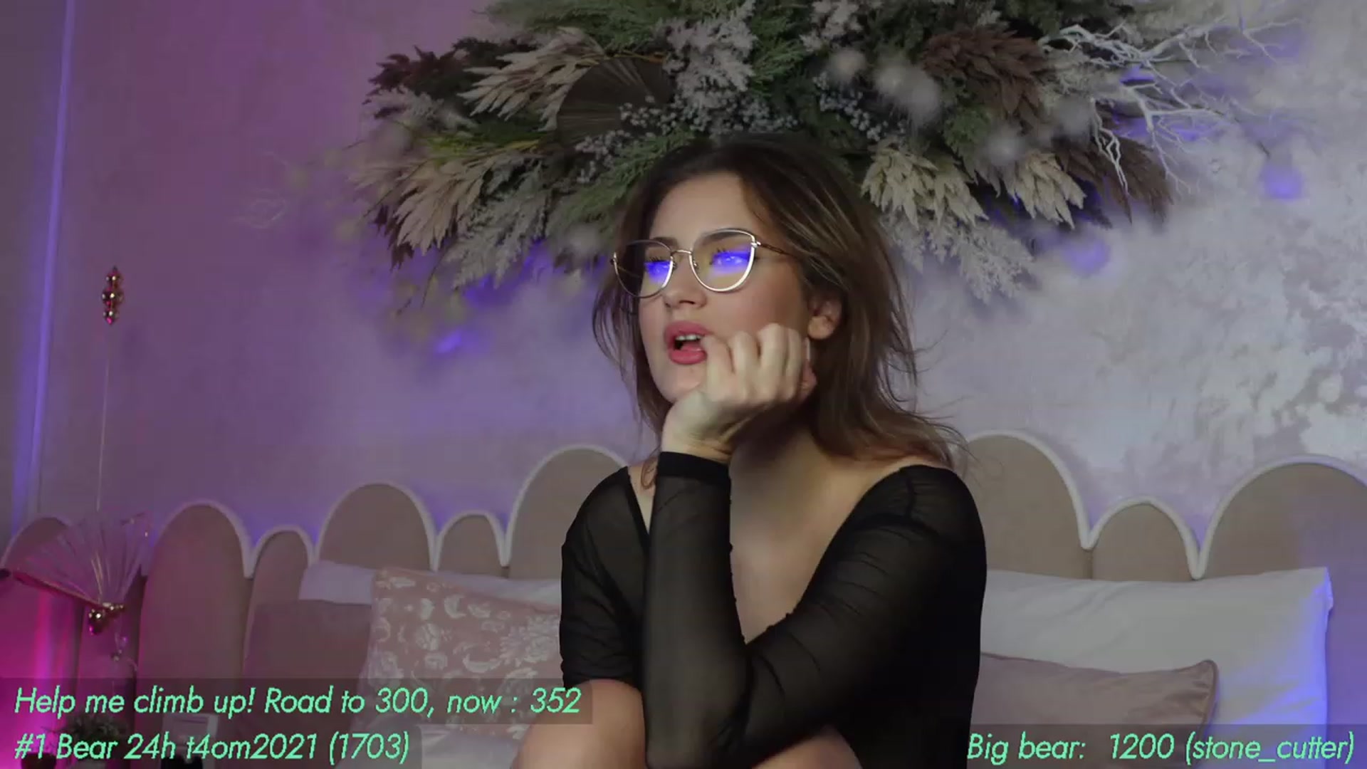 Gallery image thumbnail from AnnieKarrera1's myfreecams stream on, 10/20/2023, 07:58 image 6 of 20
