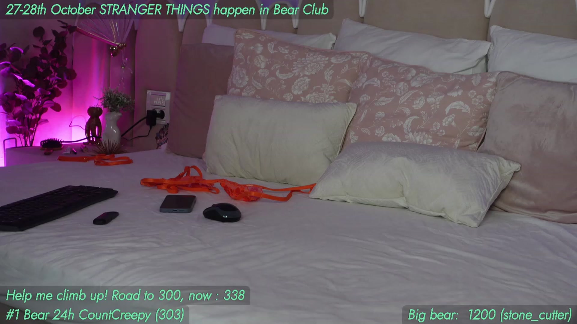 Gallery image thumbnail from AnnieKarrera1's myfreecams stream on, 10/22/2023, 08:06 image 14 of 20