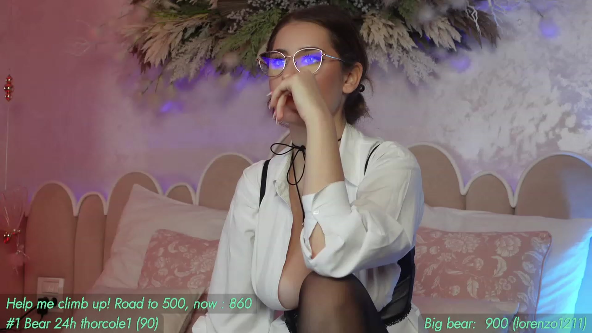 Gallery image thumbnail from AnnieKarrera1's myfreecams stream on, 11/06/2023, 08:47 image 10 of 20