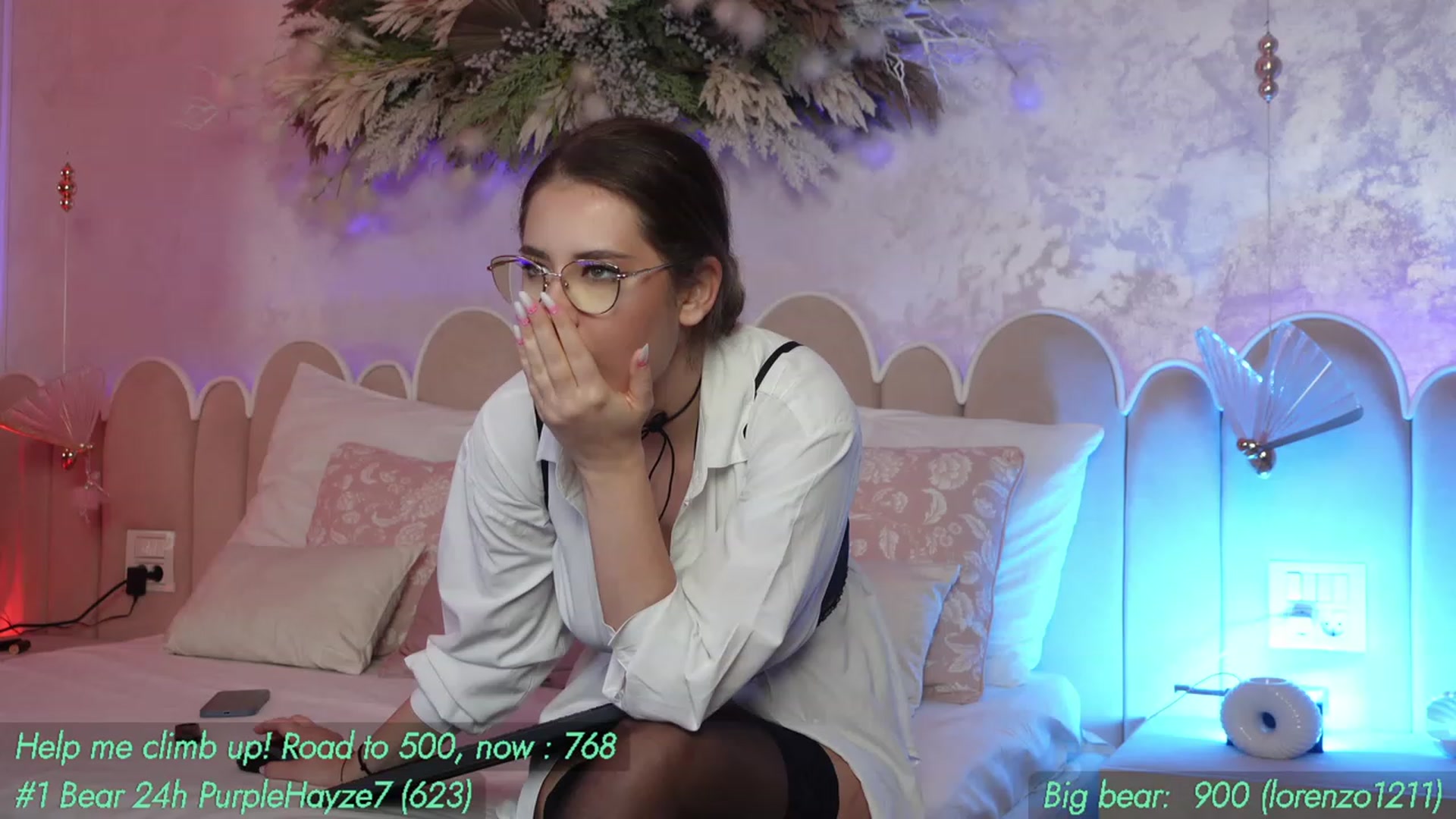 Gallery image thumbnail from AnnieKarrera1's myfreecams stream on, 11/06/2023, 14:33 image 17 of 20