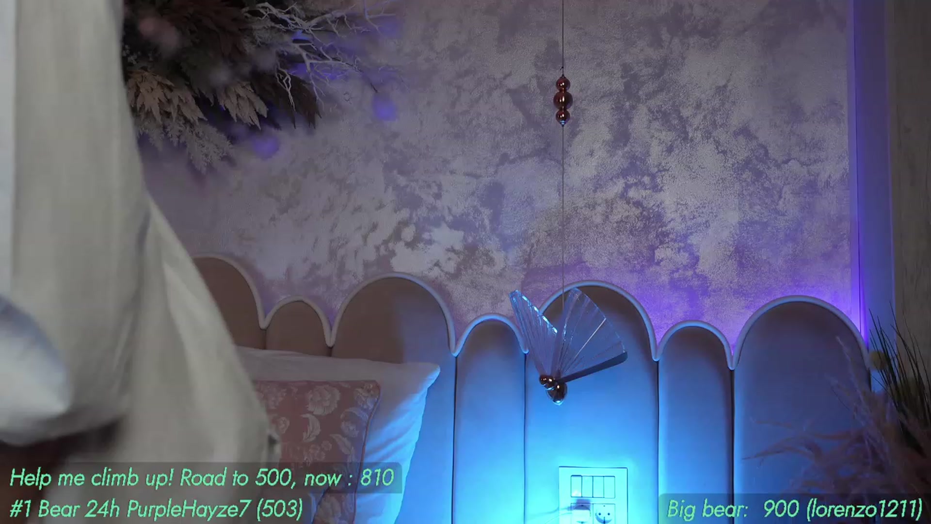 Gallery image thumbnail from AnnieKarrera1's myfreecams stream on, 11/06/2023, 14:33 image 9 of 20