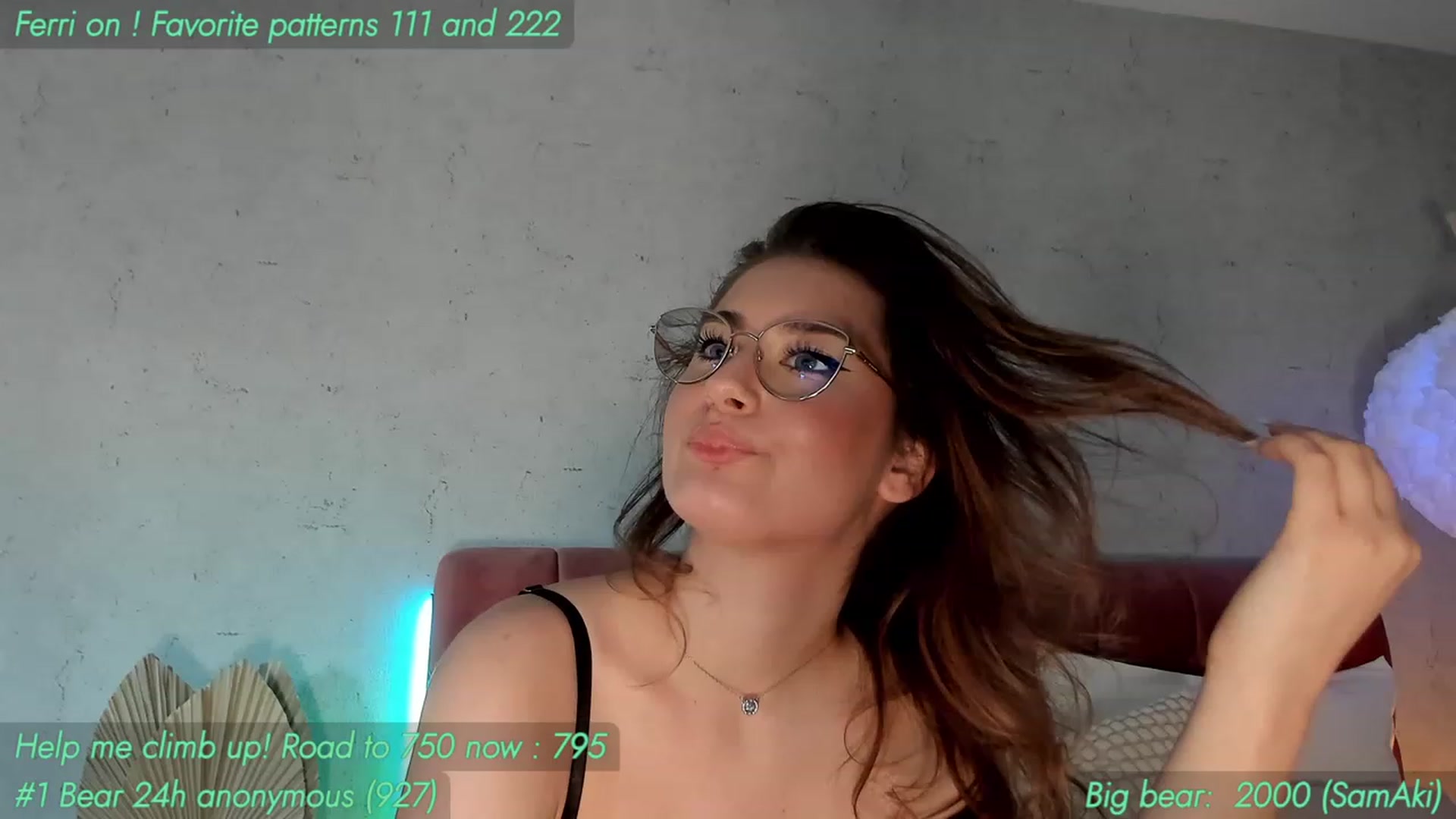 Gallery image thumbnail from AnnieKarrera1's myfreecams stream on, 12/18/2023, 07:54 image 17 of 20
