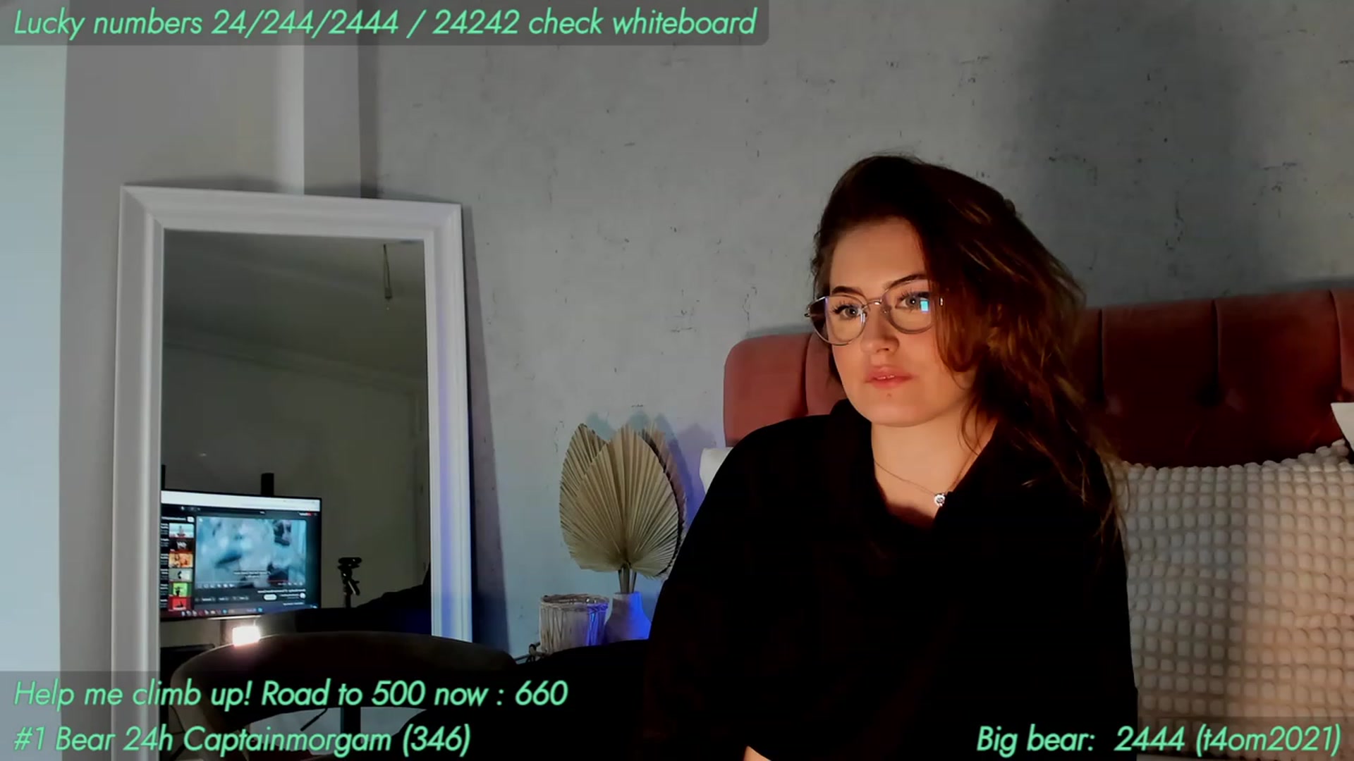 Gallery image thumbnail from AnnieKarrera1's myfreecams stream on, 01/18/2024, 10:05 image 15 of 20