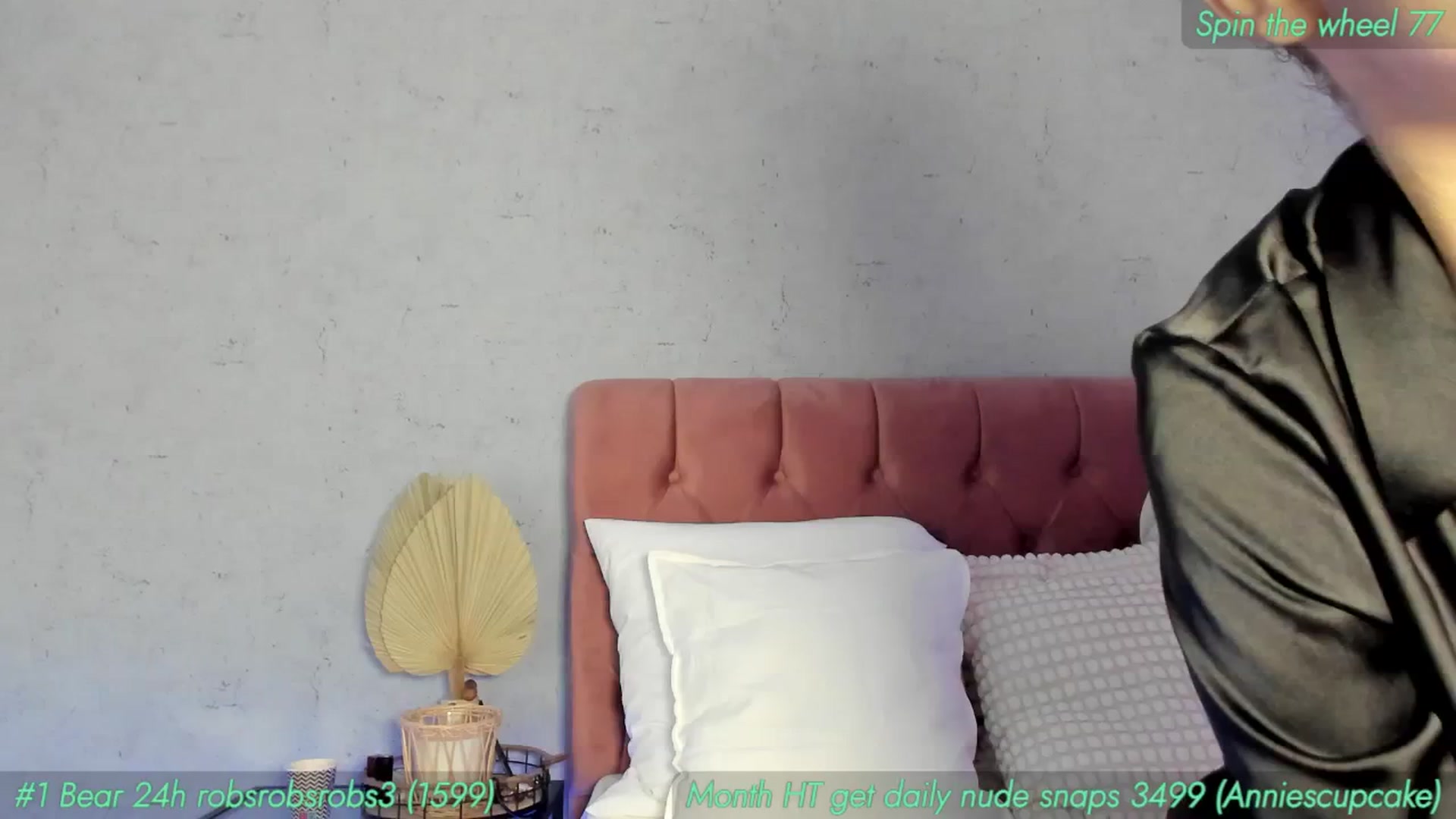 Gallery image thumbnail from AnnieKarrera1's myfreecams stream on, 05/13/2024, 06:17 image 17 of 20