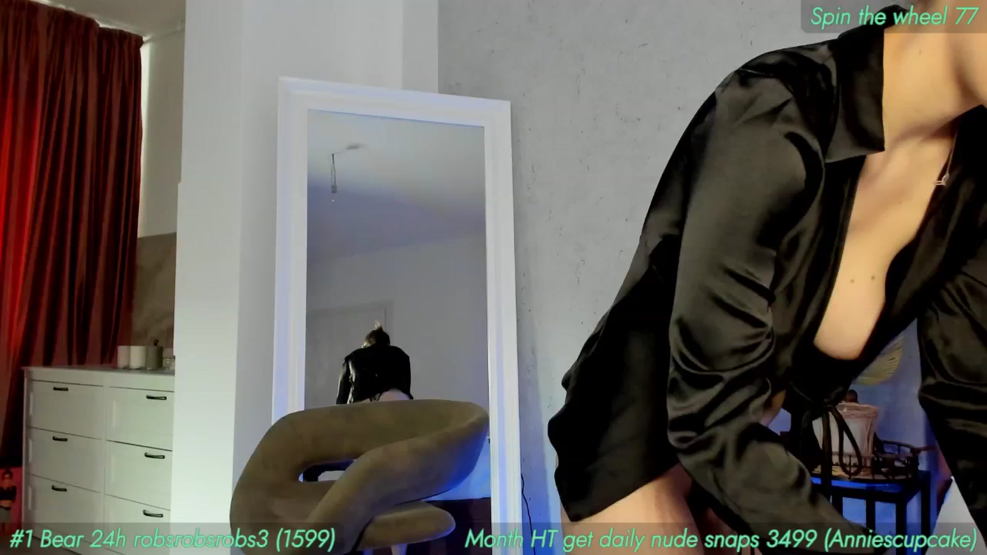 Gallery image thumbnail from AnnieKarrera1's myfreecams stream on, 05/13/2024, 06:17 image 11 of 20