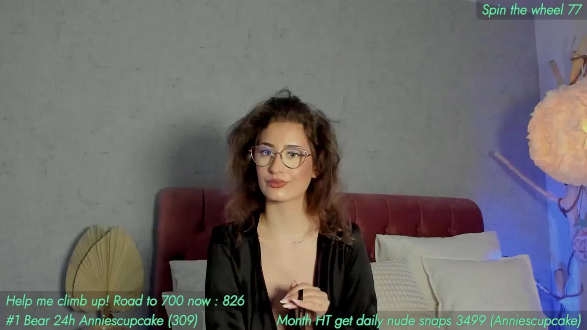Gallery image thumbnail from AnnieKarrera1's myfreecams stream on, 05/19/2024, 11:06 image 15 of 20