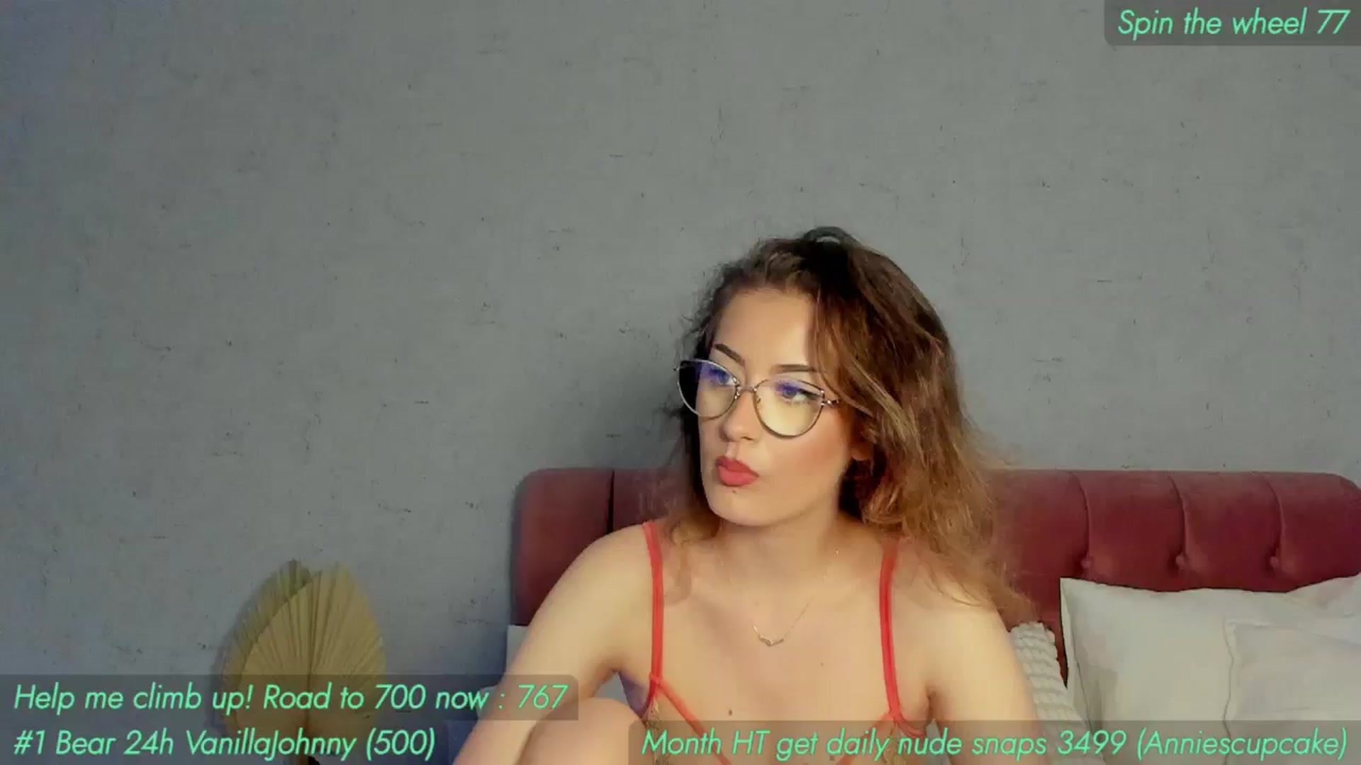 Gallery image thumbnail from AnnieKarrera1's myfreecams stream on, 05/20/2024, 09:34 image 11 of 20