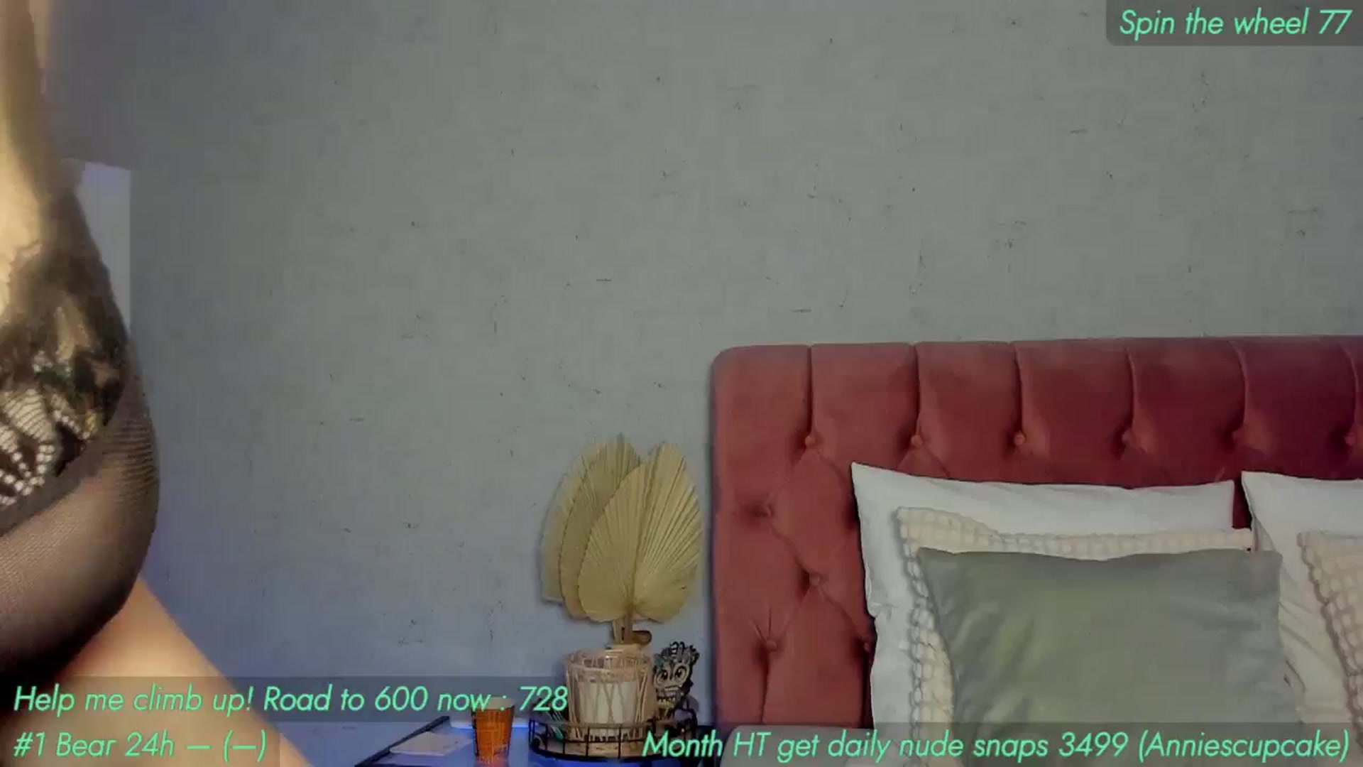 Gallery image thumbnail from AnnieKarrera1's myfreecams stream on, 05/23/2024, 07:18 image 14 of 20