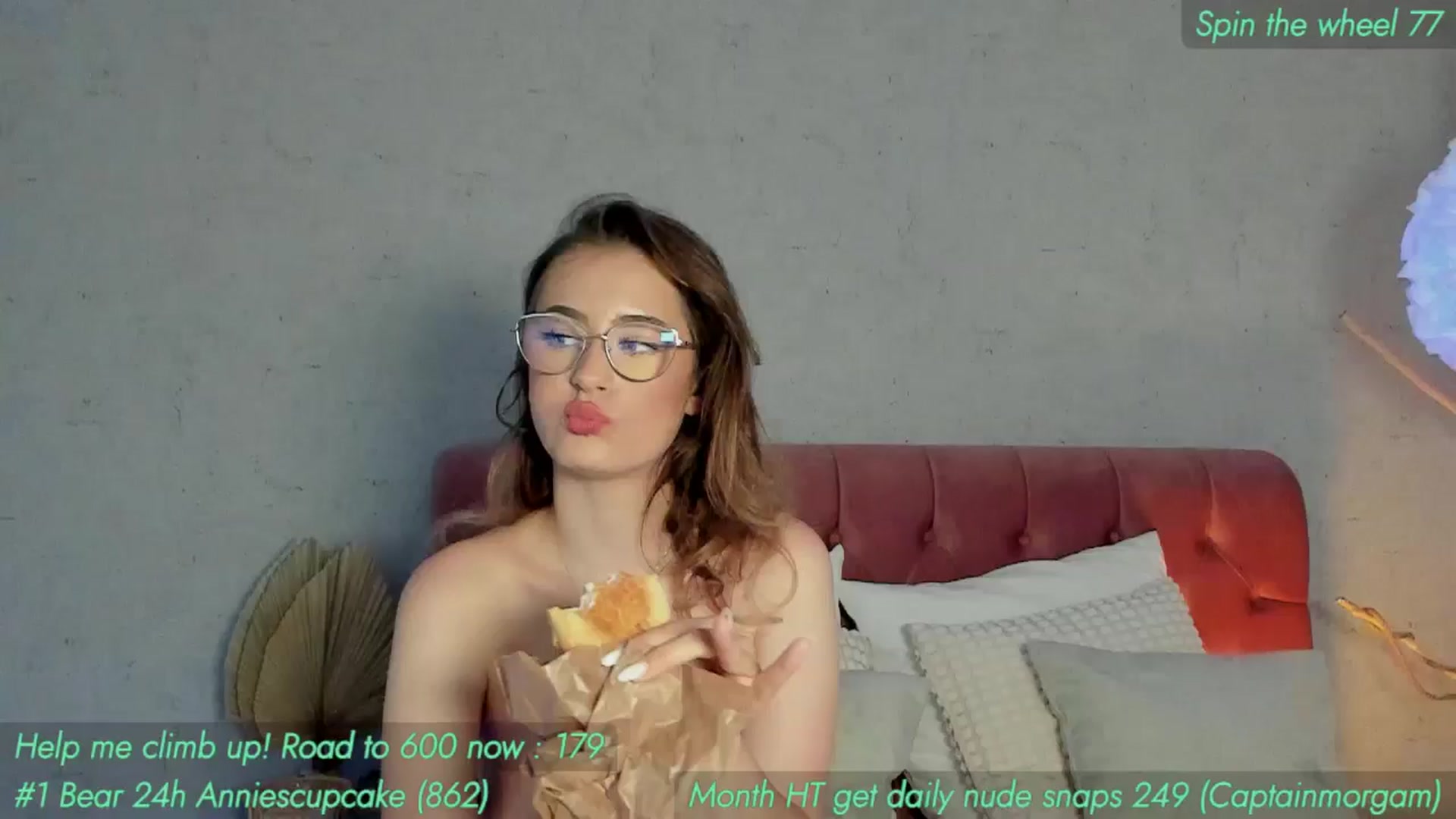 Gallery image thumbnail from AnnieKarrera1's myfreecams stream on, 06/01/2024, 11:30 image 9 of 20