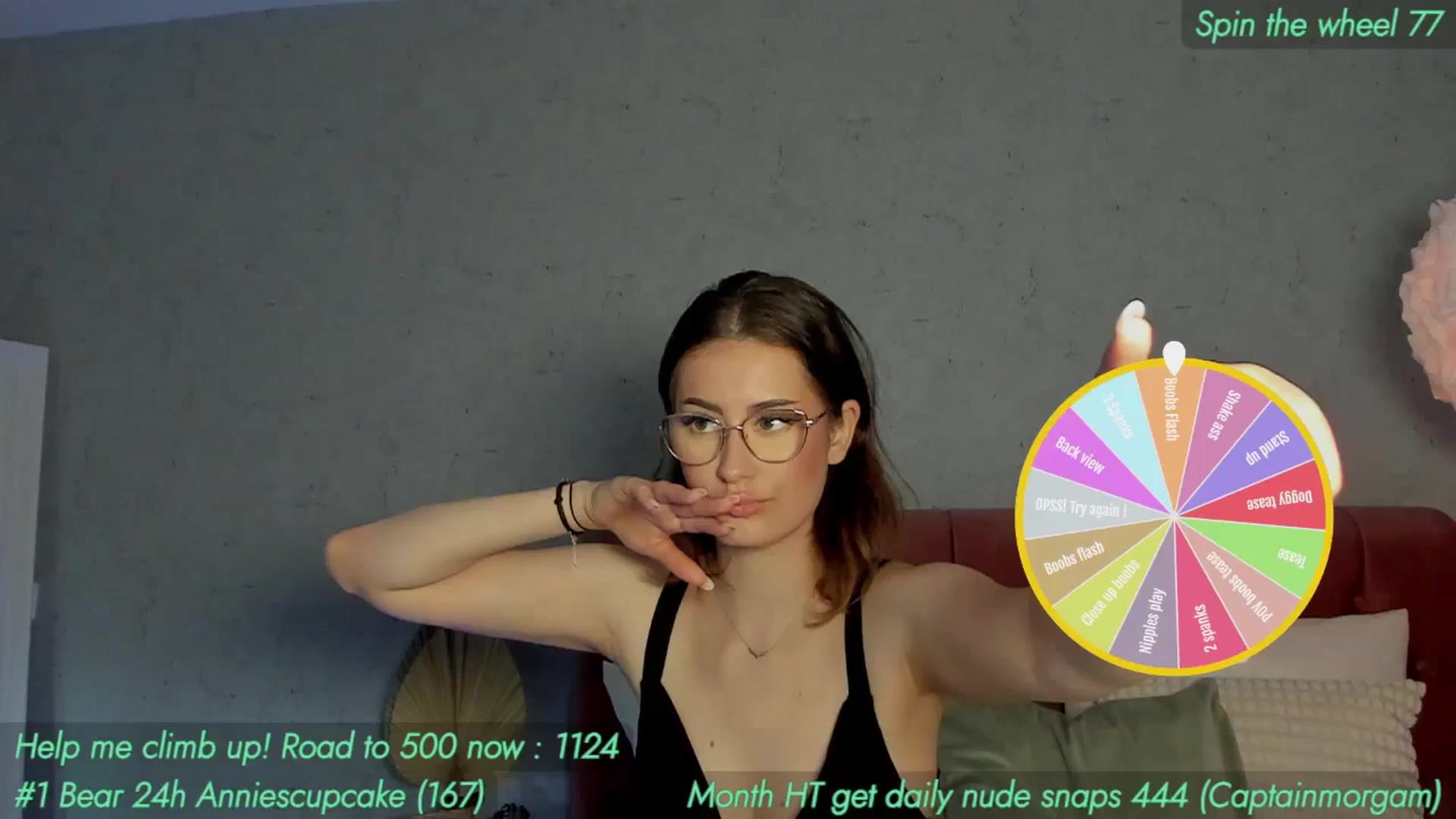 Gallery image thumbnail from AnnieKarrera1's myfreecams stream on, 06/17/2024, 10:44 image 10 of 20