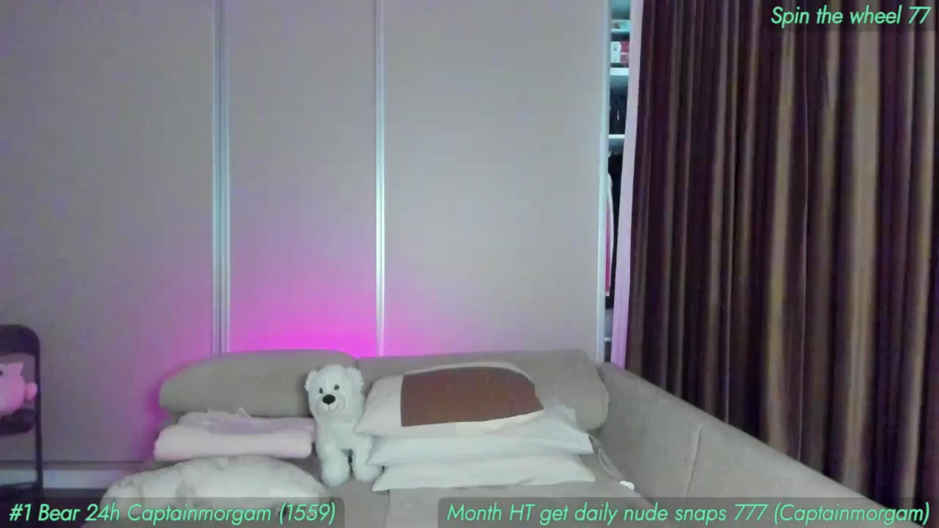 Gallery image thumbnail from AnnieKarrera1's myfreecams stream on, 10/26/2024, 11:34 image 4 of 20