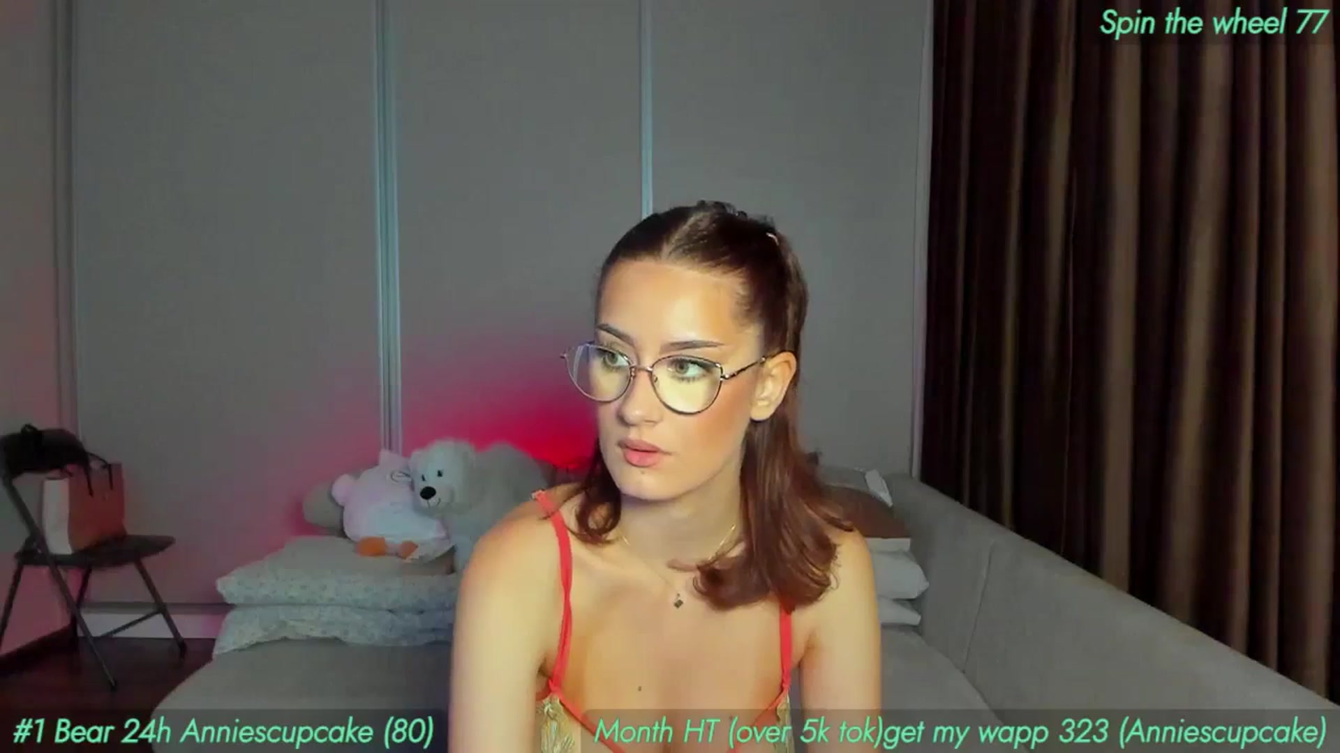 Gallery image thumbnail from AnnieKarrera1's myfreecams stream on, 11/07/2024, 16:10 image 17 of 20