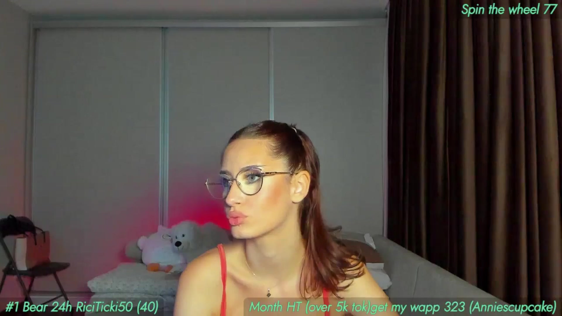 Gallery image thumbnail from AnnieKarrera1's myfreecams stream on, 11/07/2024, 16:10 image 16 of 20