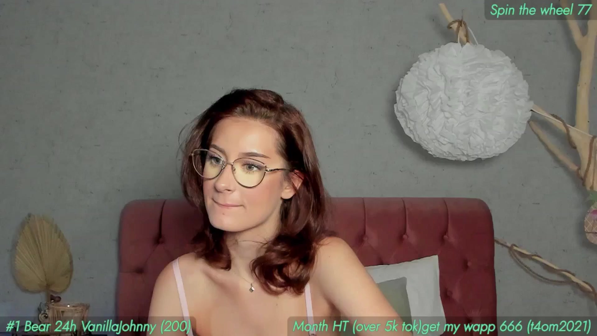 Gallery image thumbnail from AnnieKarrera1's myfreecams stream on, 11/25/2024, 15:33 image 6 of 20