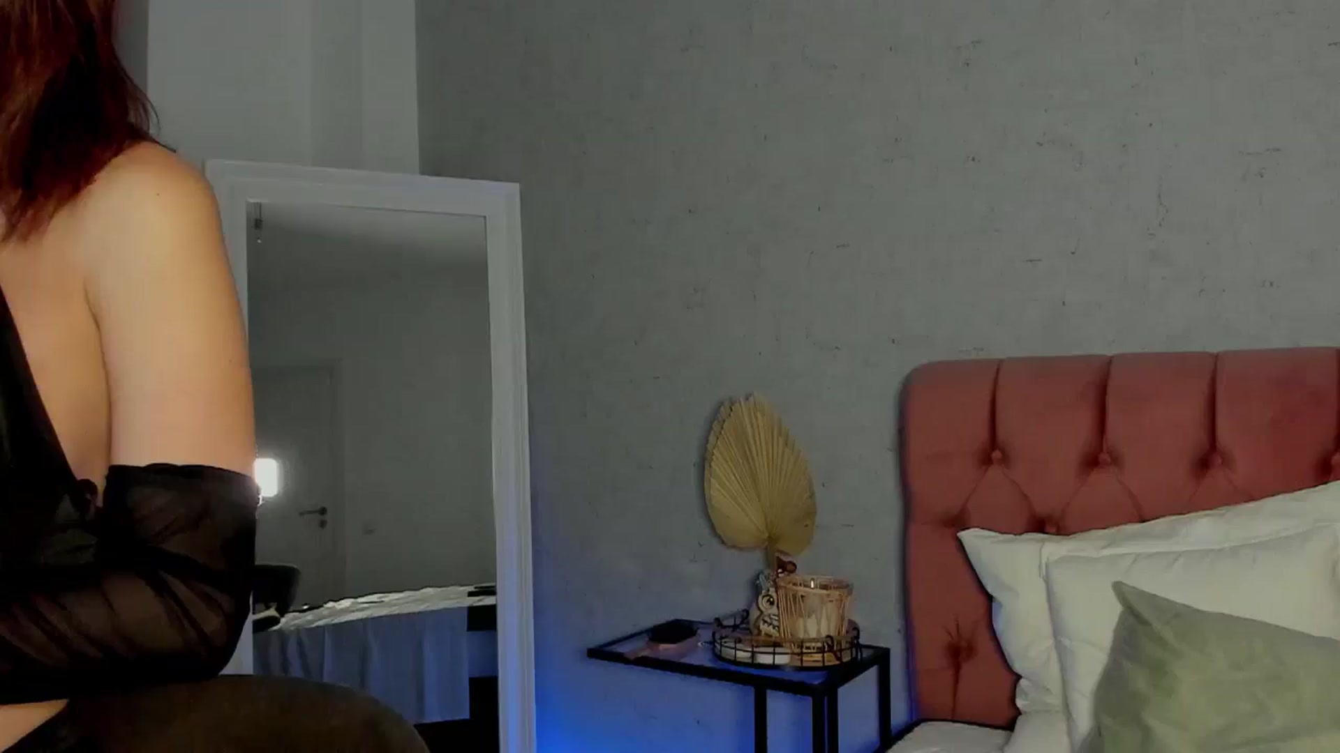 Gallery image thumbnail from AnnieKarrera1's myfreecams stream on, 12/04/2024, 17:00 image 4 of 20