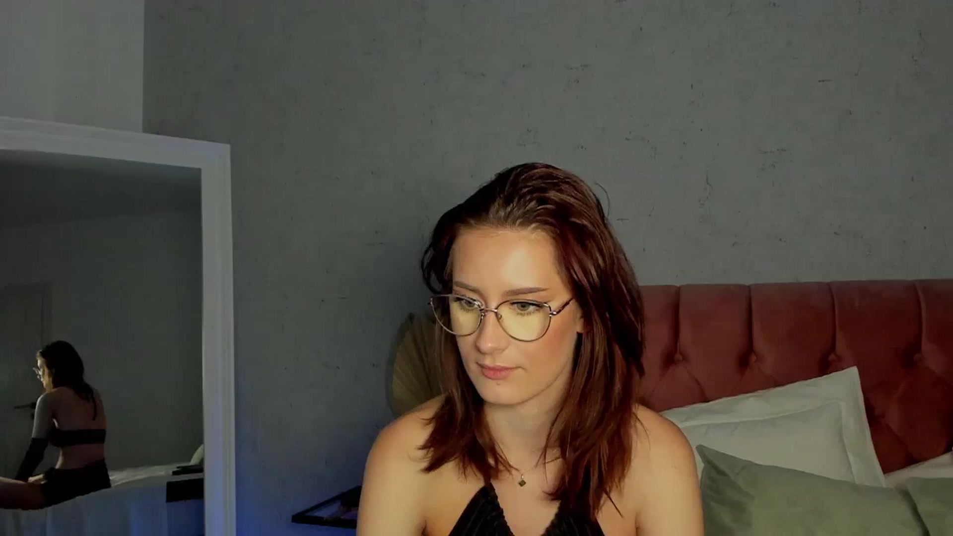 Gallery image thumbnail from AnnieKarrera1's myfreecams stream on, 12/04/2024, 17:00 image 1 of 20
