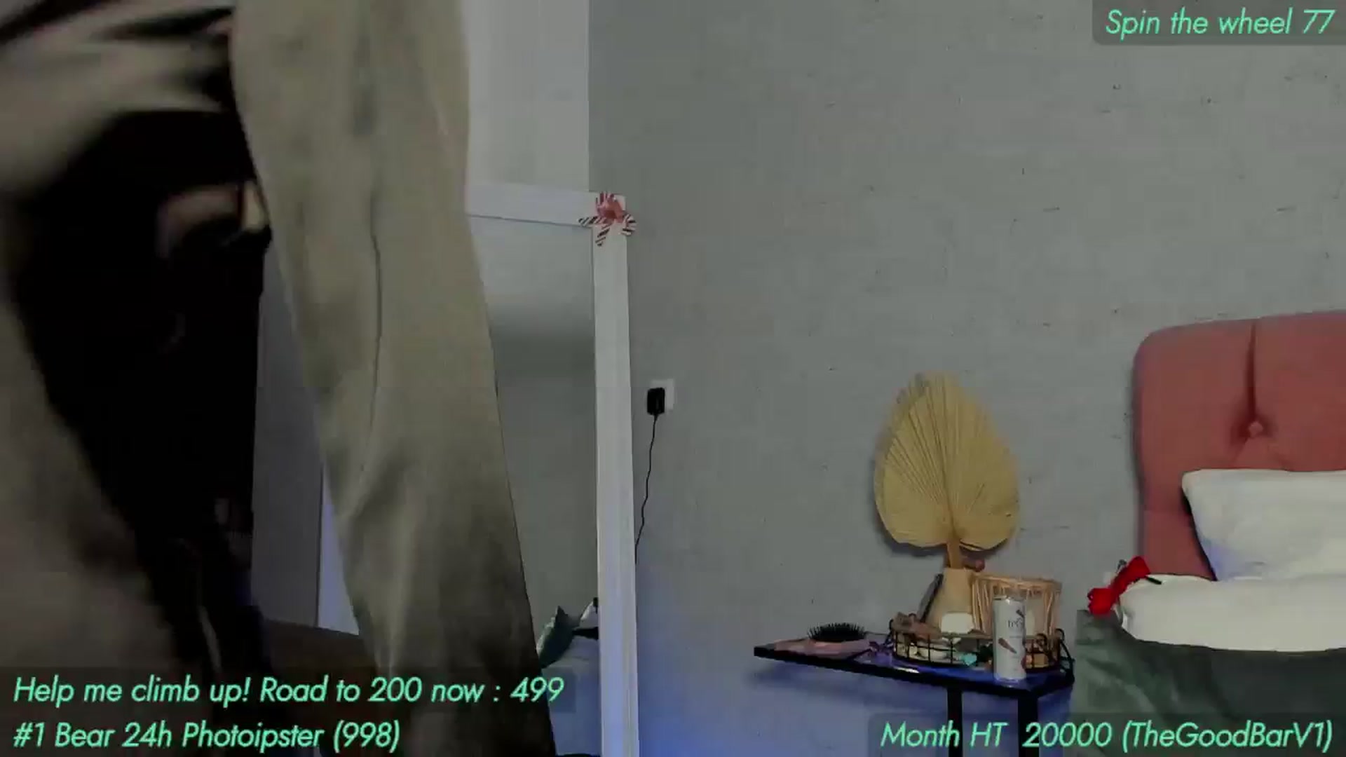 Gallery image thumbnail from AnnieKarrera1's myfreecams stream on, 01/22/2025, 18:38 image 6 of 20