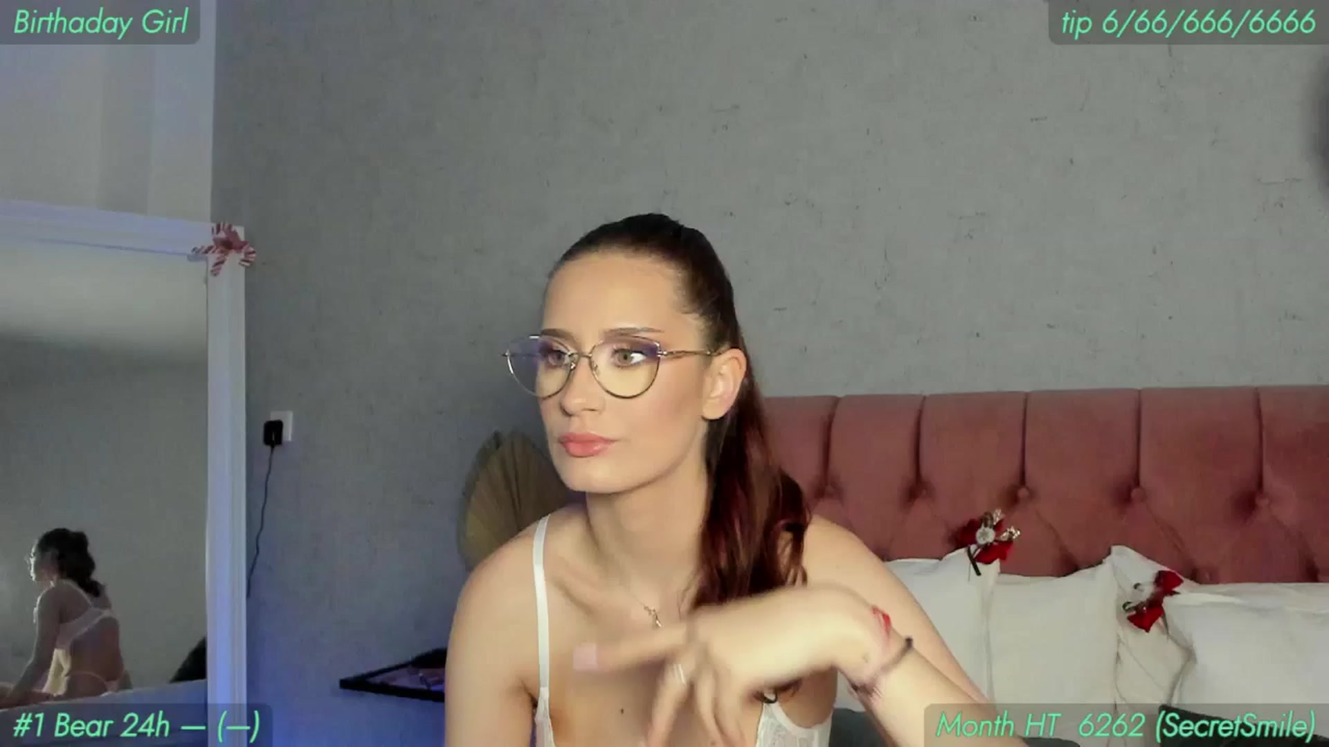 Gallery image thumbnail from AnnieKarrera1's myfreecams stream on, 03/25/2025, 12:41 image 1 of 20